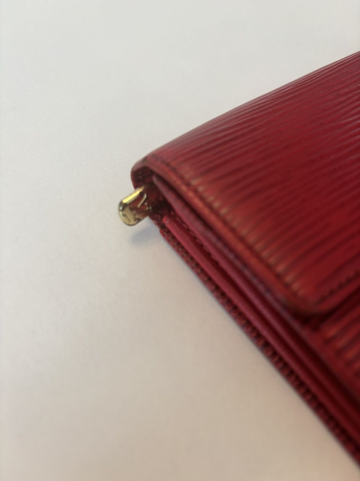 Louis Vuitton Louis Vuitton Long Epi Wallet Size ONE SIZE - 5 Thumbnail