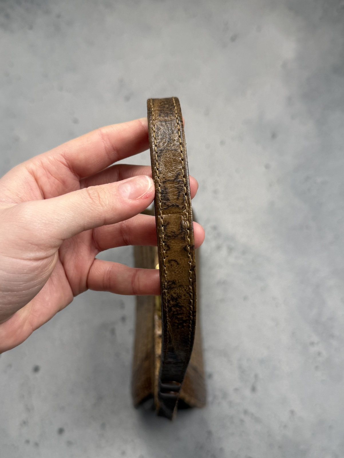 Vintage Vintage Genuine Crocodile Leather IVR Handbag Rare Archive Size ONE SIZE - 10 Thumbnail