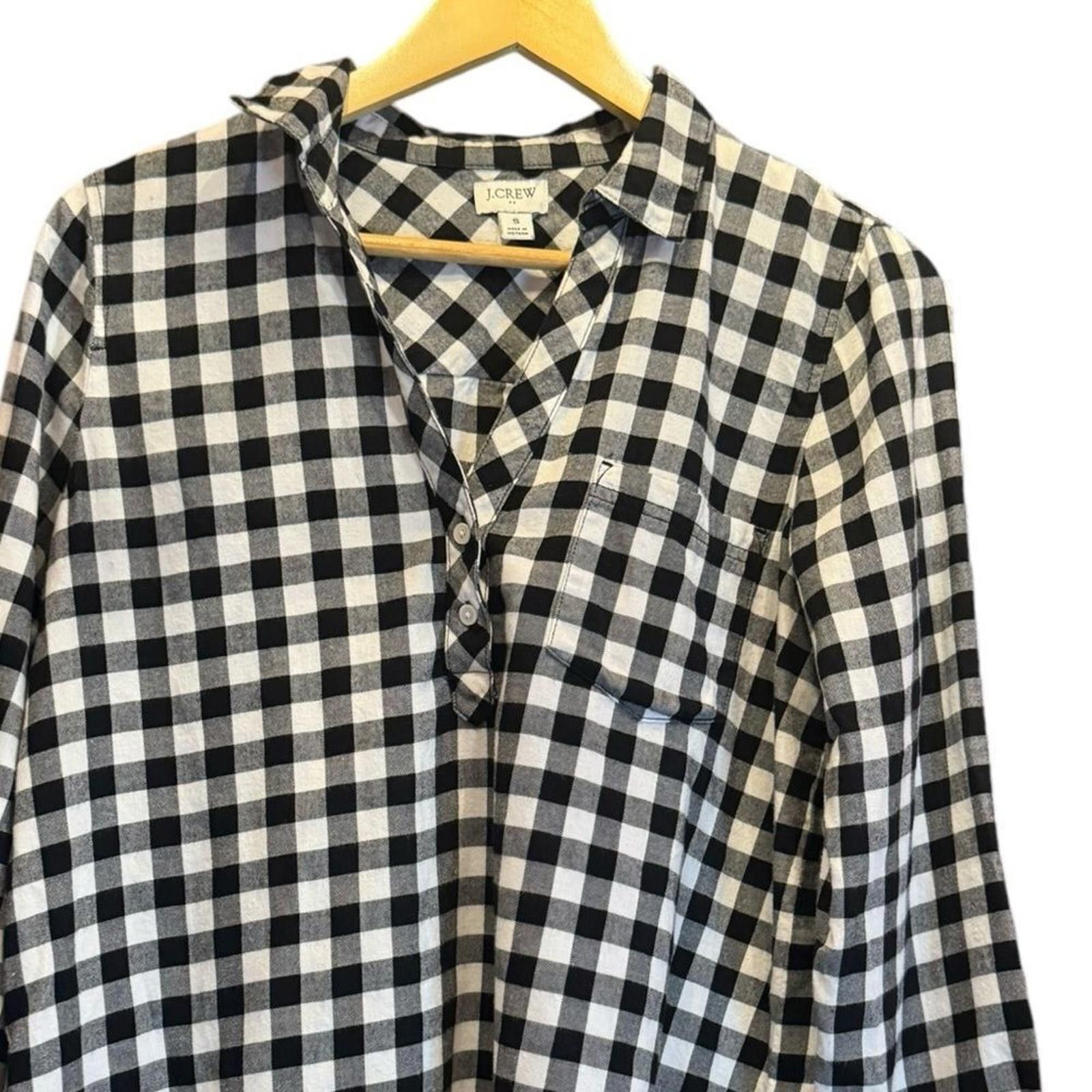 J.Crew NWOT. J. Crew. Plaid Button Up Long Sleeve Top. Size Small. Size S / US 4 / IT 40 - 7 Thumbnail