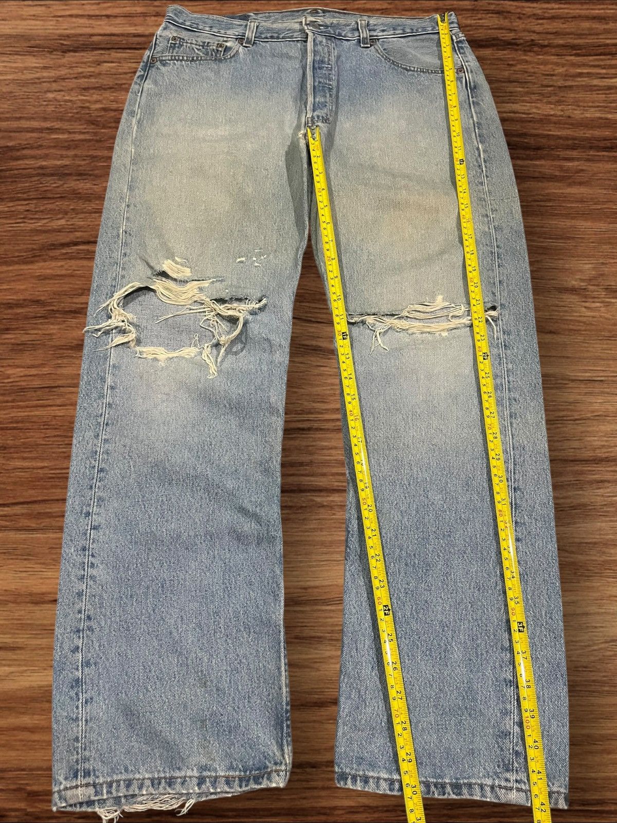 Levi's Vintage 90s Levi’s 501 Blue Wash Button Fly Distressed Jeans Size US 36 / EU 52 - 15 Thumbnail