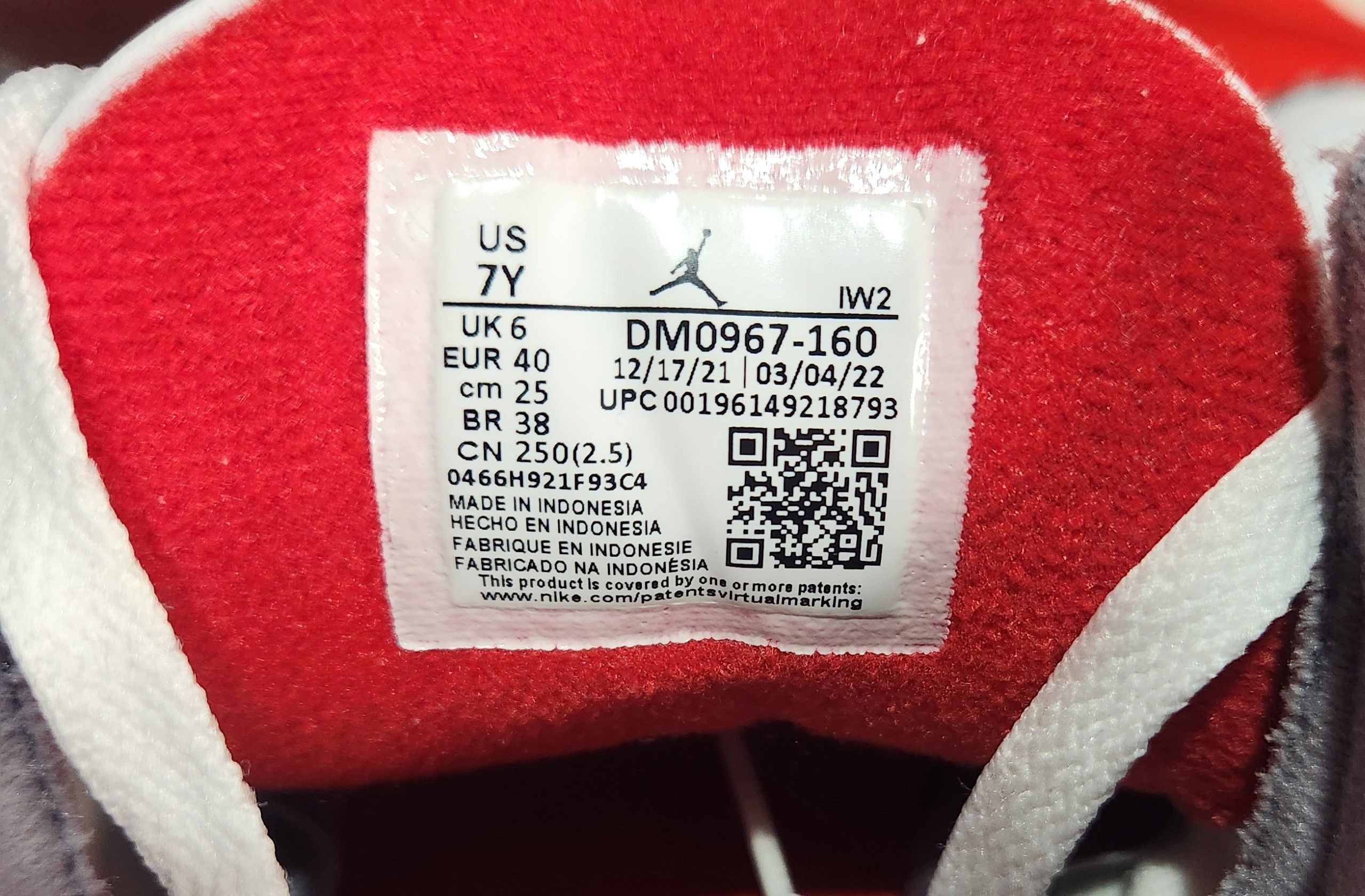 Jordan Brand Air Jordan 3 Fire Red Size US 7 / EU 40 - 5 Thumbnail