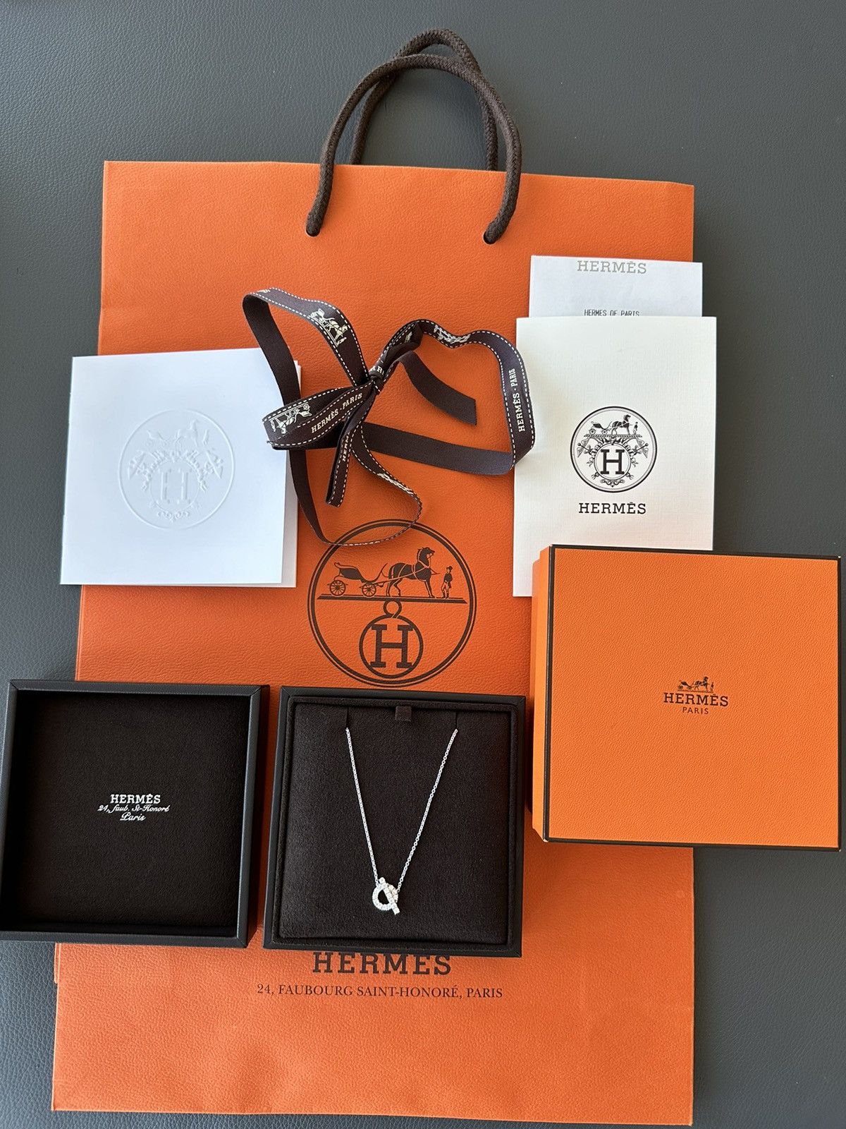 image of Hermes Finesse White Gold Diamond Necklace, Women's