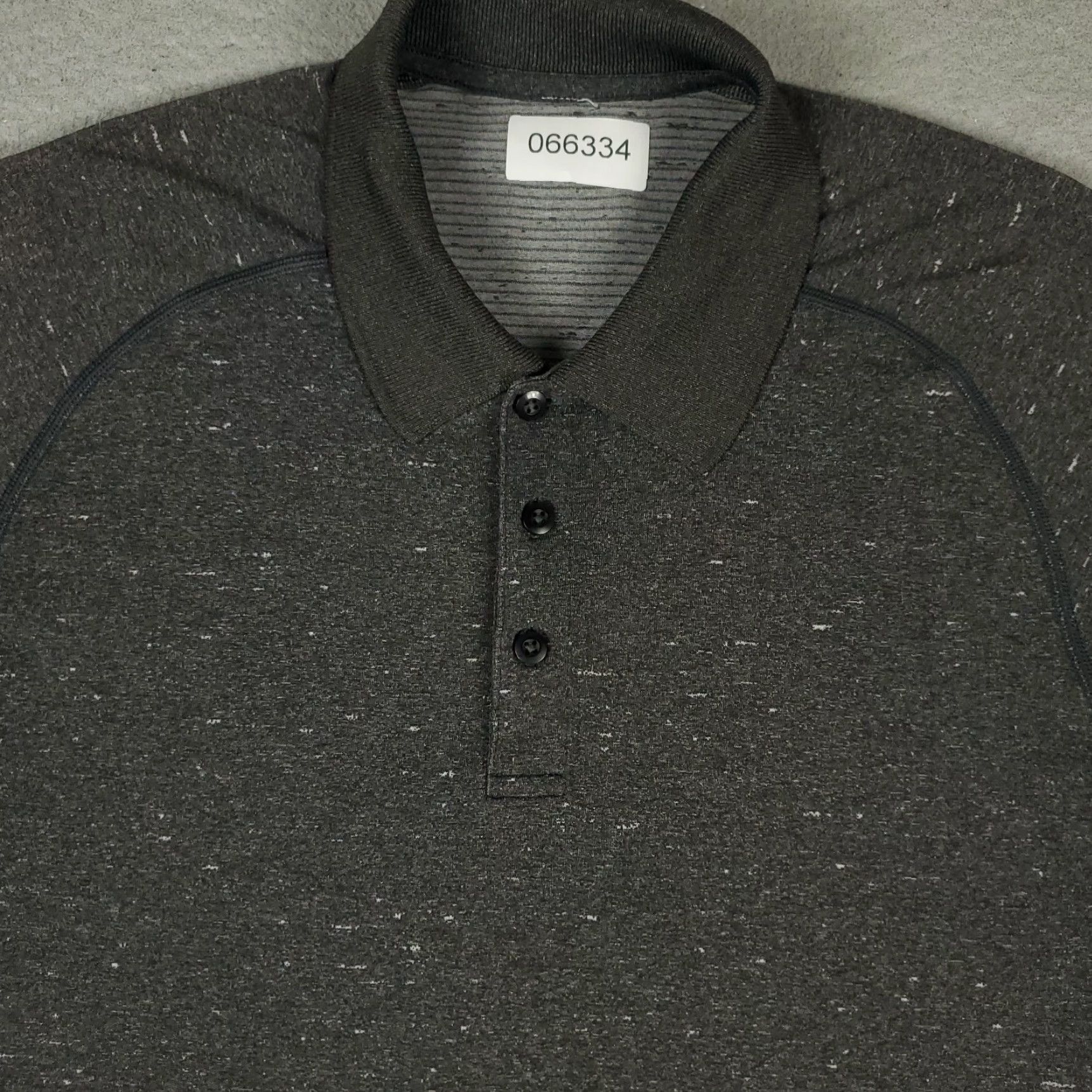 Lululemon Lululemon Polo Shirt Mens Large Gray Stretch Active Golf Short Sleeve - Polo, Men, L, Gray, Regular Fit, Button Collar, Logo, Breathable, All Seasons Size US L / EU 52-54 / 3 - 2 Thumbnail