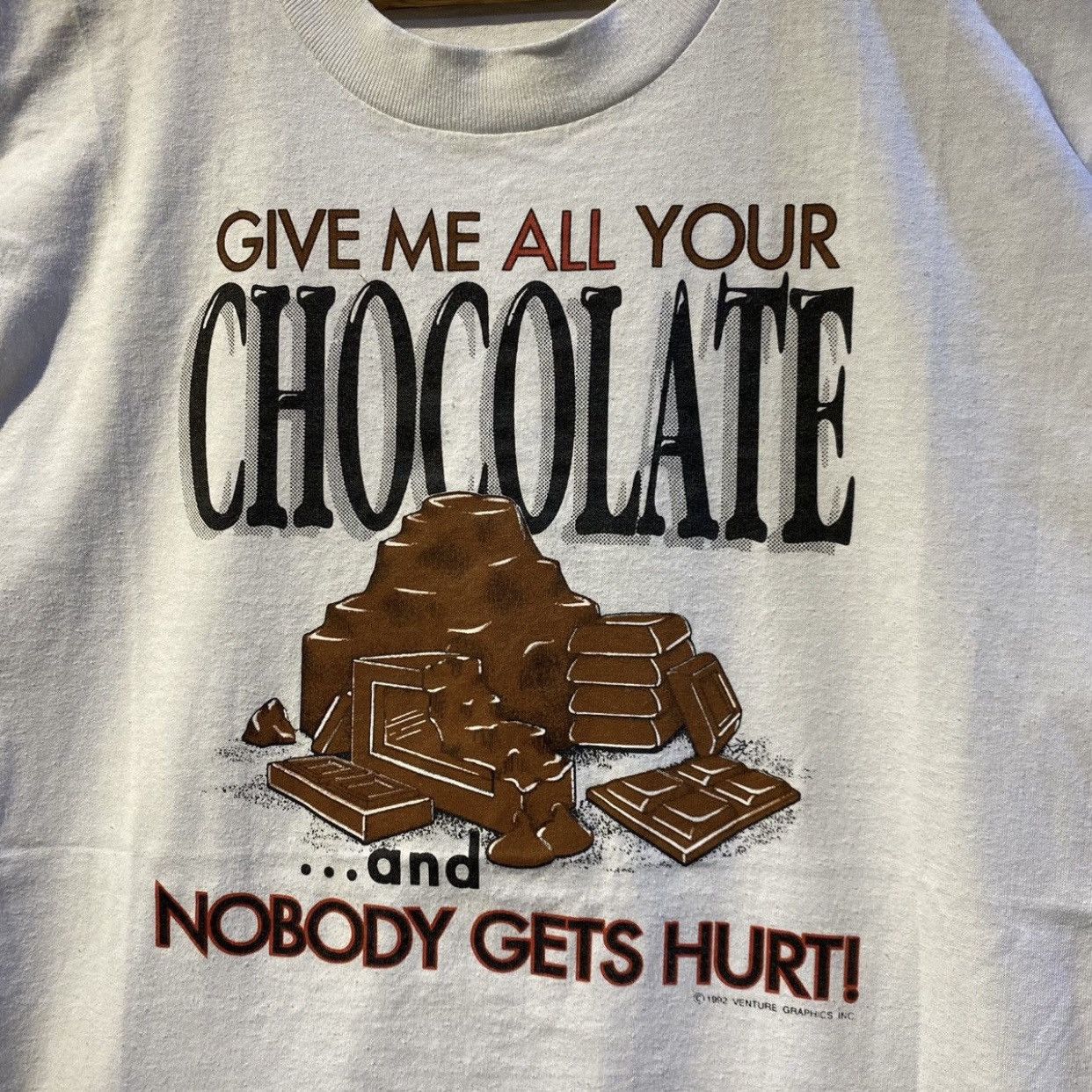 Chocolate × Vintage Vintage Quotes Give Me All Your Chocolate Tshirt Size L Size US L / EU 52-54 / 3 - 3 Thumbnail