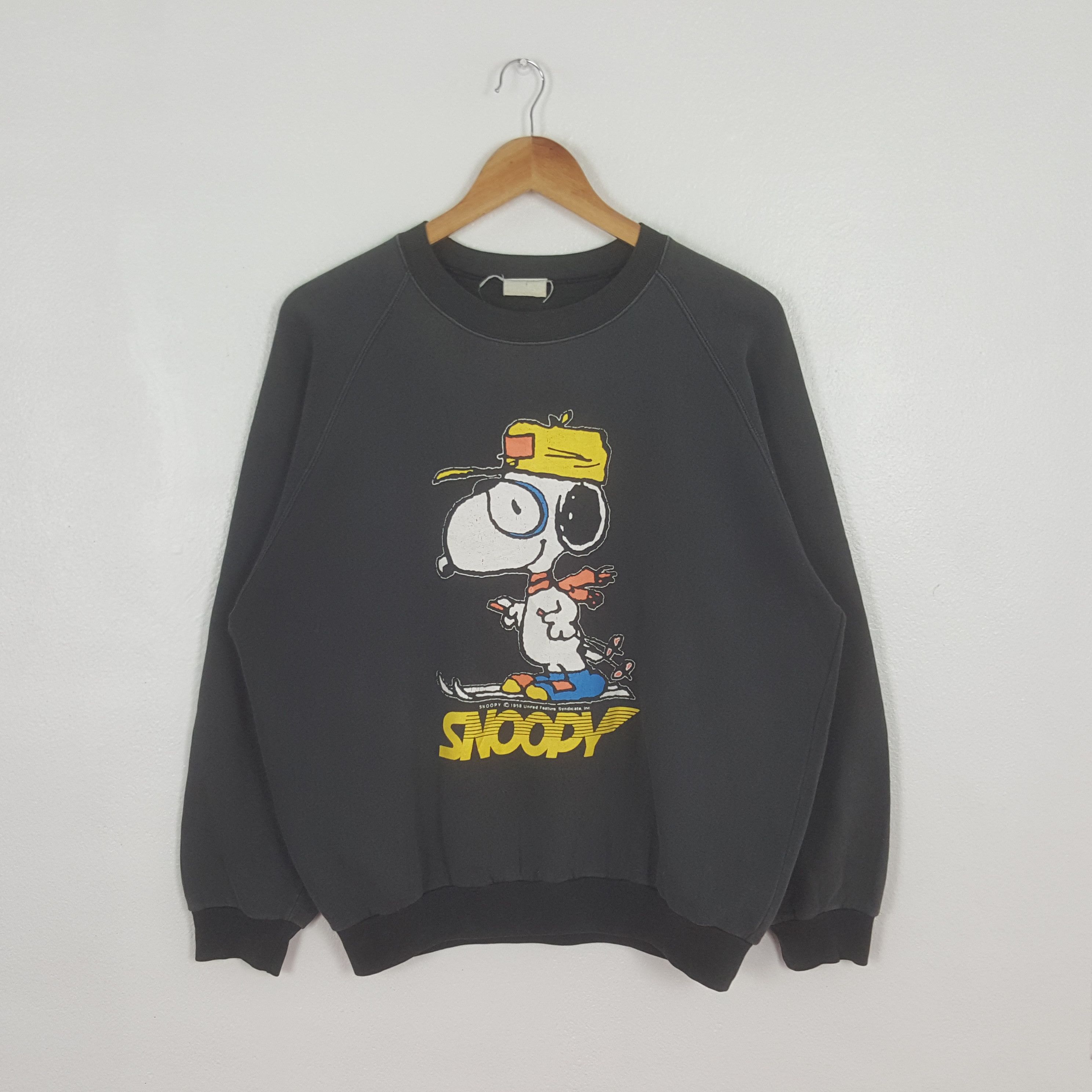 Peanuts Vintage Snoopy American Cartoon Sweatshirt C321N19 Size US L / EU 52-54 / 3 - 1 Thumbnail