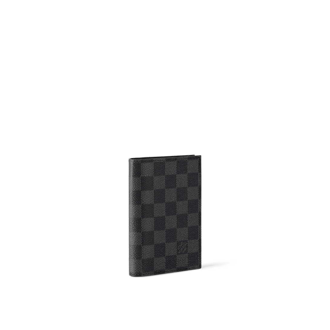 Louis Vuitton Passport Cover Size ONE SIZE - 1 Thumbnail
