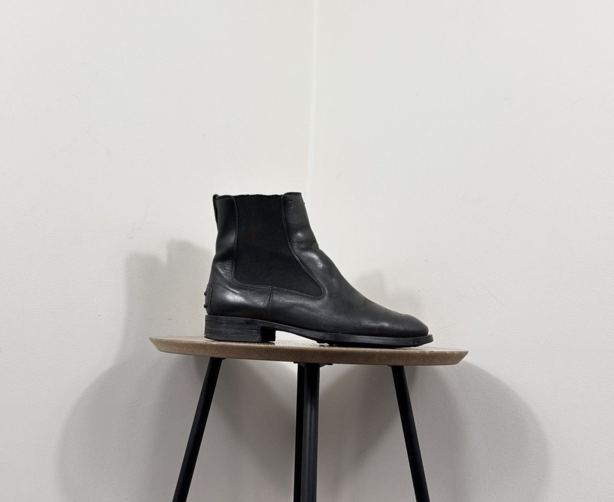 Tod's Tod’s Women’s Black Low Heel Ankle Leather Chelsea Boots Size US 7.5 / IT 37.5 - 2 Thumbnail