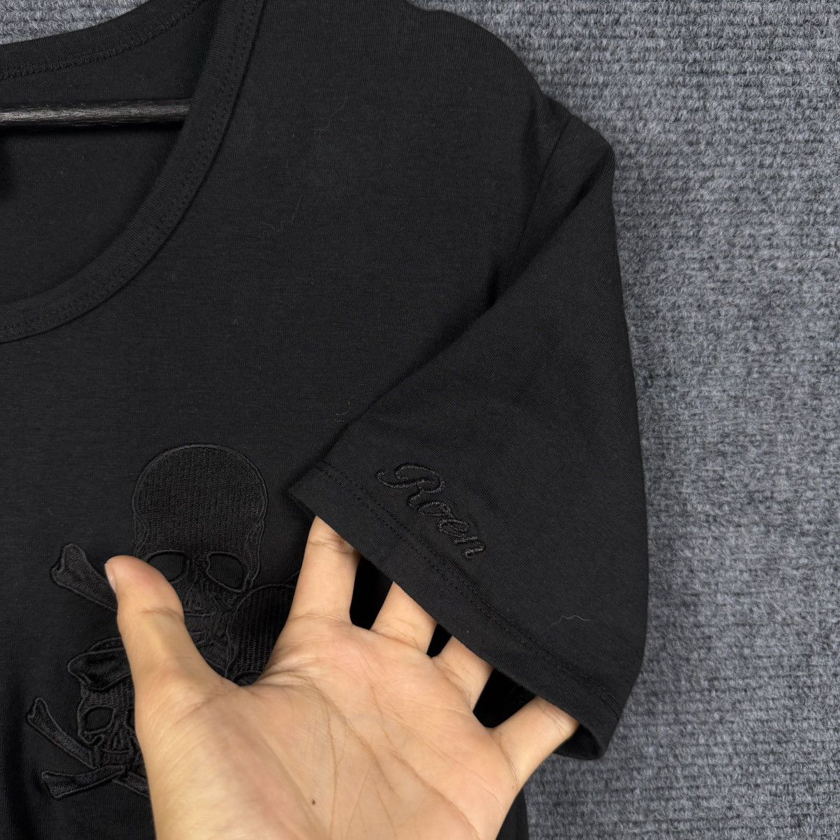 Roen Roen t-shirt of the Japanese high-end "Rock" aesthetic Size M / US 6-8 / IT 42-44 - 3 Thumbnail
