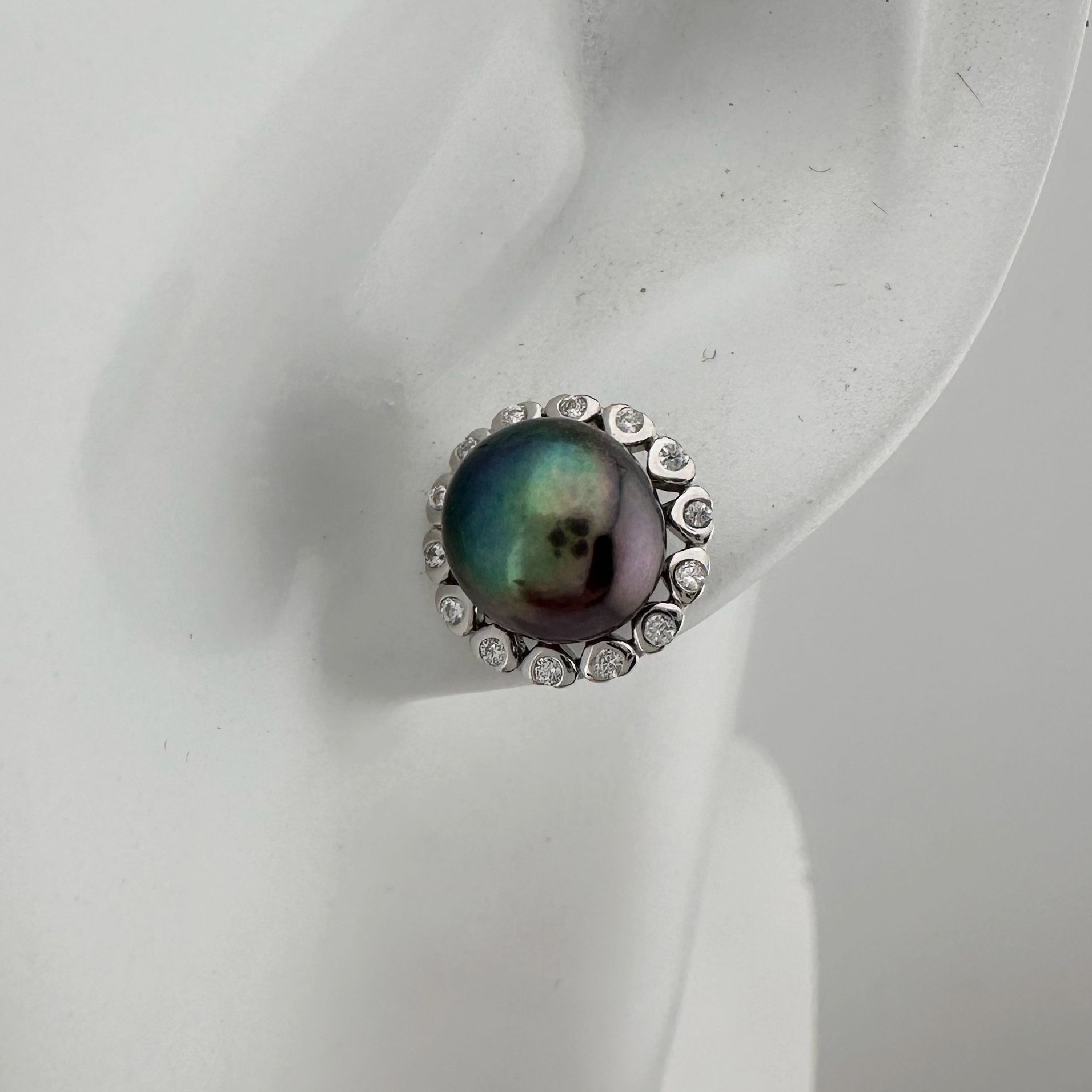 Other Peacock Pearl Halo Stud Earrings Size ONE SIZE - 13 Thumbnail