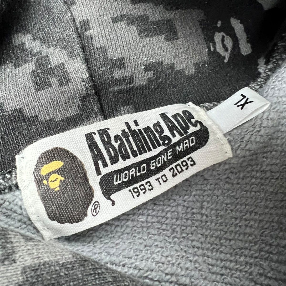 Bape Bape Digi Camo Shark Pullover Hoodie Size US XL / EU 56 / 4 - 4 Thumbnail
