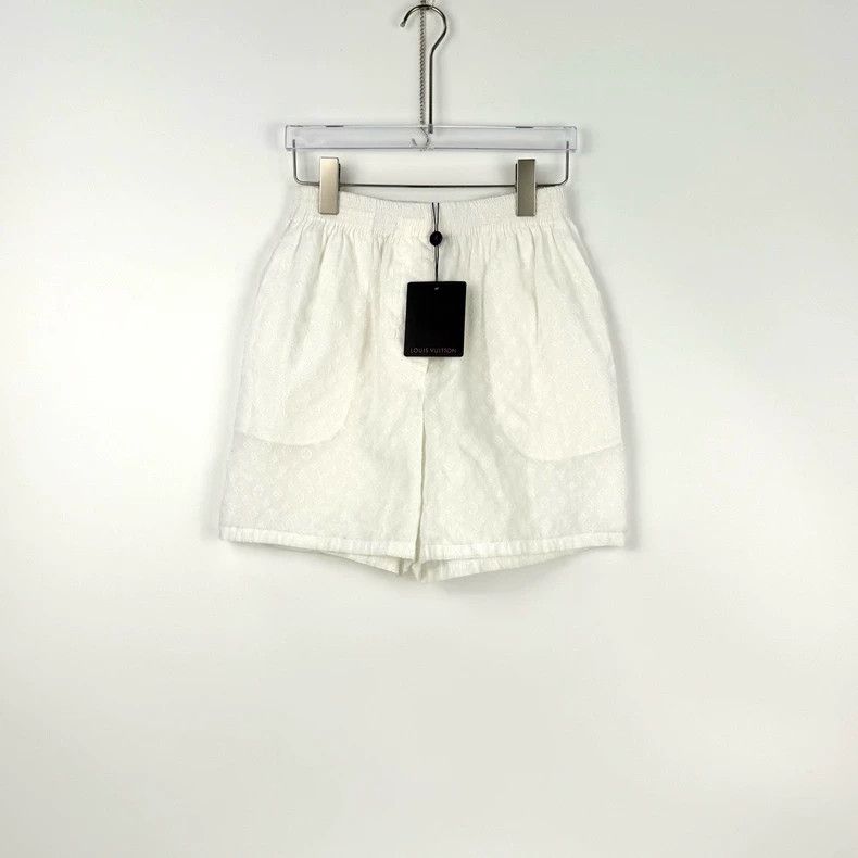 Louis Vuitton Louis Vuitton White dark stripes full logo shorts 2505-Next Size US 34 / EU 50 - 3 Thumbnail