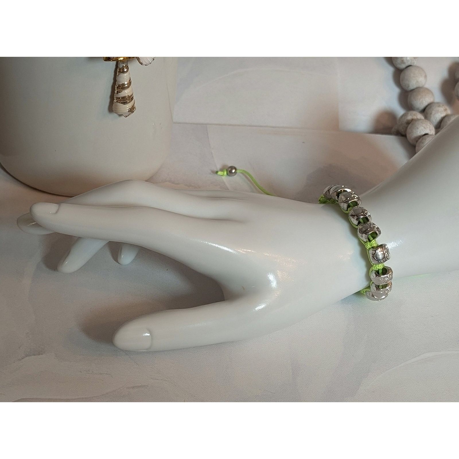 Vintage Cute VTG Lime & Silver Owl Bead Paracord Adjustable Bracelet Size ONE SIZE - 1 Thumbnail