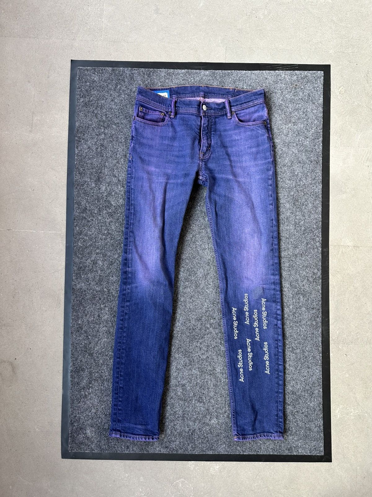 Acne Studios Acne Studios Blå Konst Purple Overdyed Logo Jeans Size US 30 / EU 46 - 1 Thumbnail