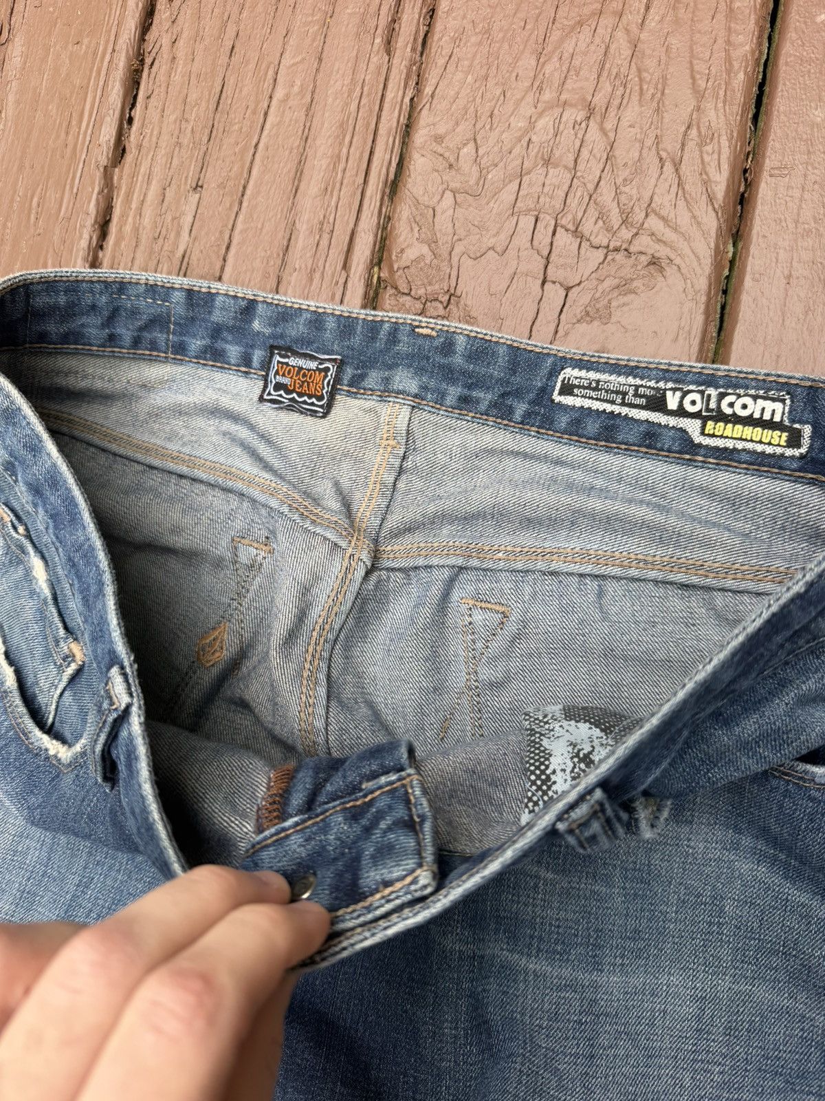 Volcom VTG Volcom Jeans Straight Boot 36 distress faded skate patch Size US 36 / EU 52 - 9 Thumbnail