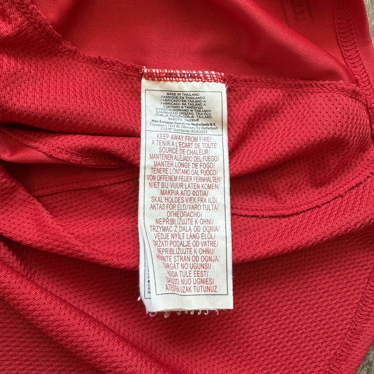 Nike Vintage Nike T-shirt Size US S / EU 44-46 / 1 - 8 Thumbnail