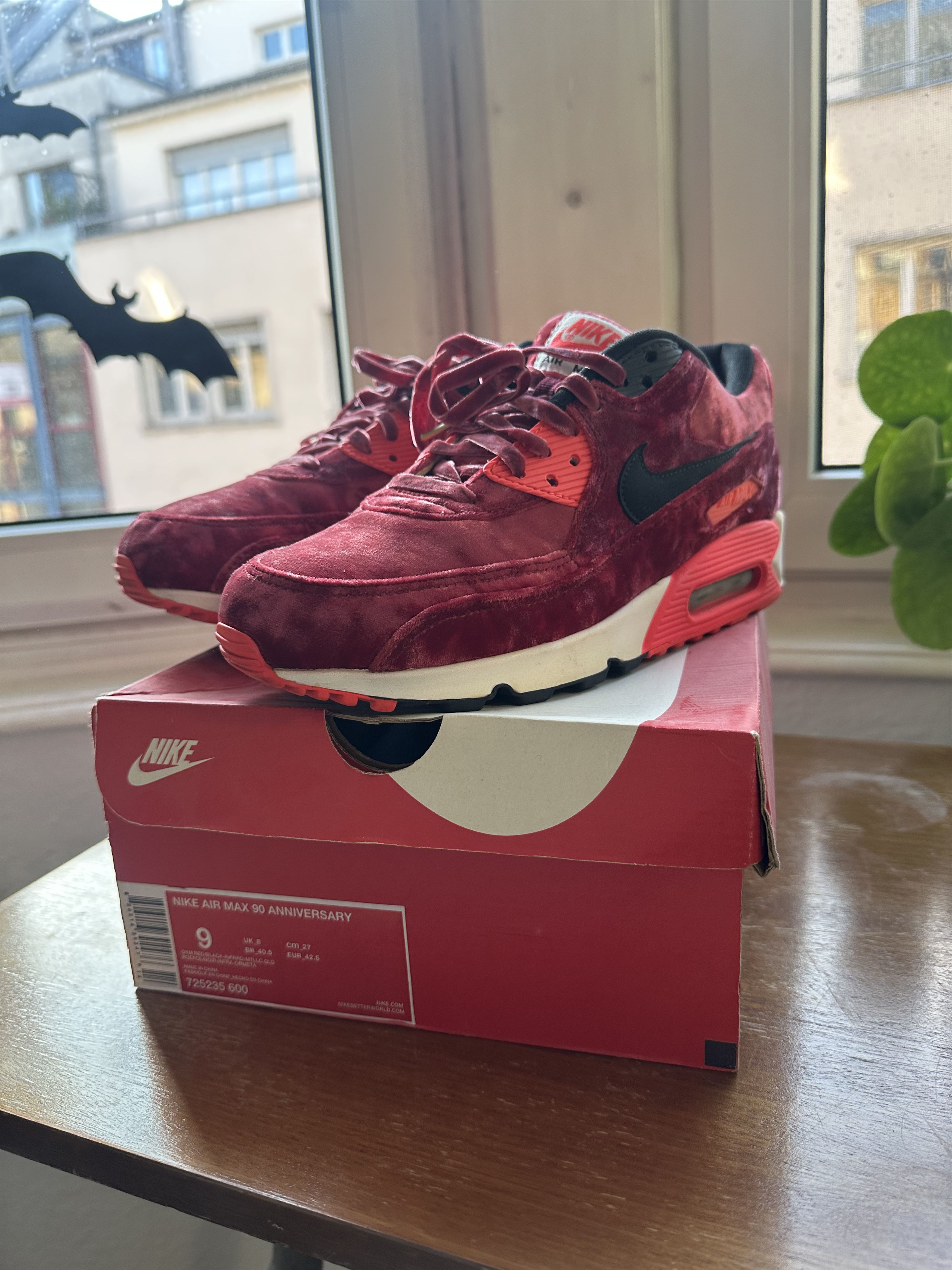 Nike Airmax 90 "Red Velvet" Size US 9 / EU 42 - 1 Thumbnail