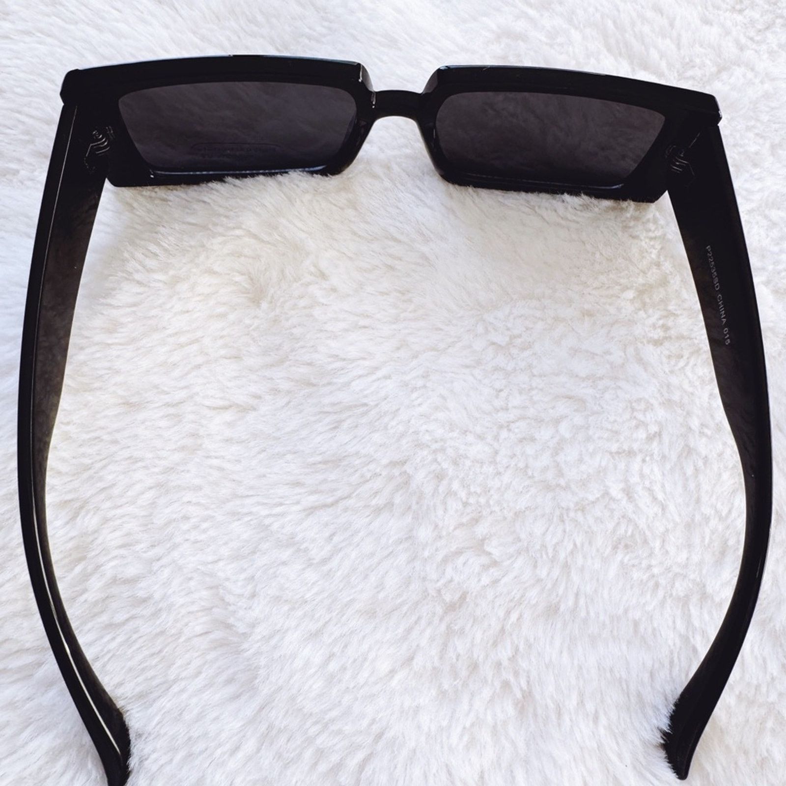 Other Aaron Black w/ Blue Tint Rectangular Sunglasses Size ONE SIZE - 6 Thumbnail