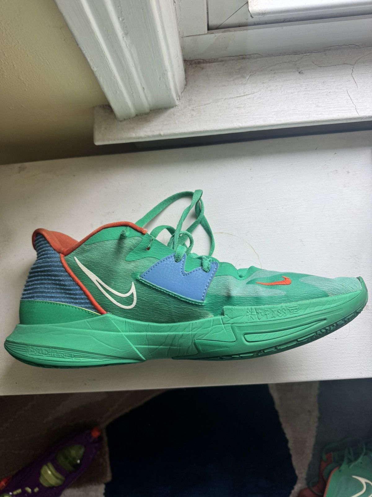 Nike EYBL KYRIE 5 LOW Size US 15 / EU 48 - 2 Thumbnail