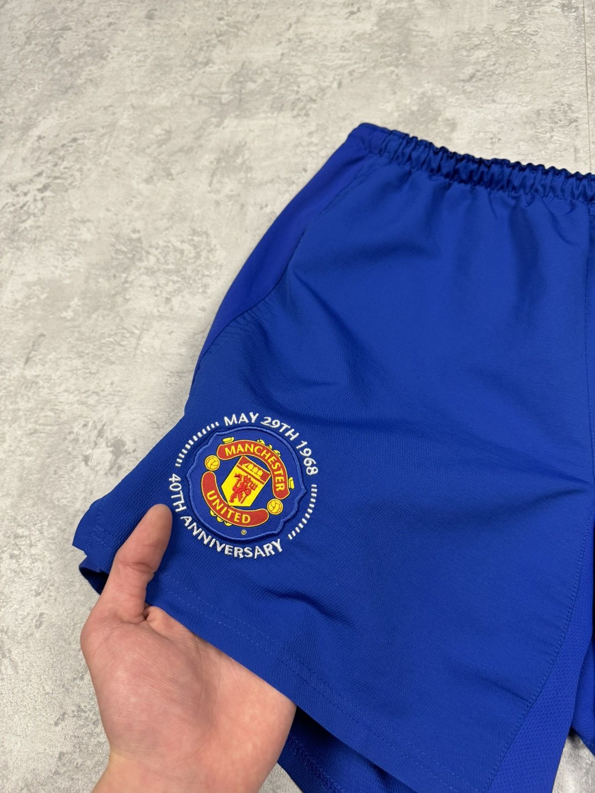 Nike Vintage Nike Manchester United Shorts Size L Size US 34 / EU 50 - 4 Thumbnail