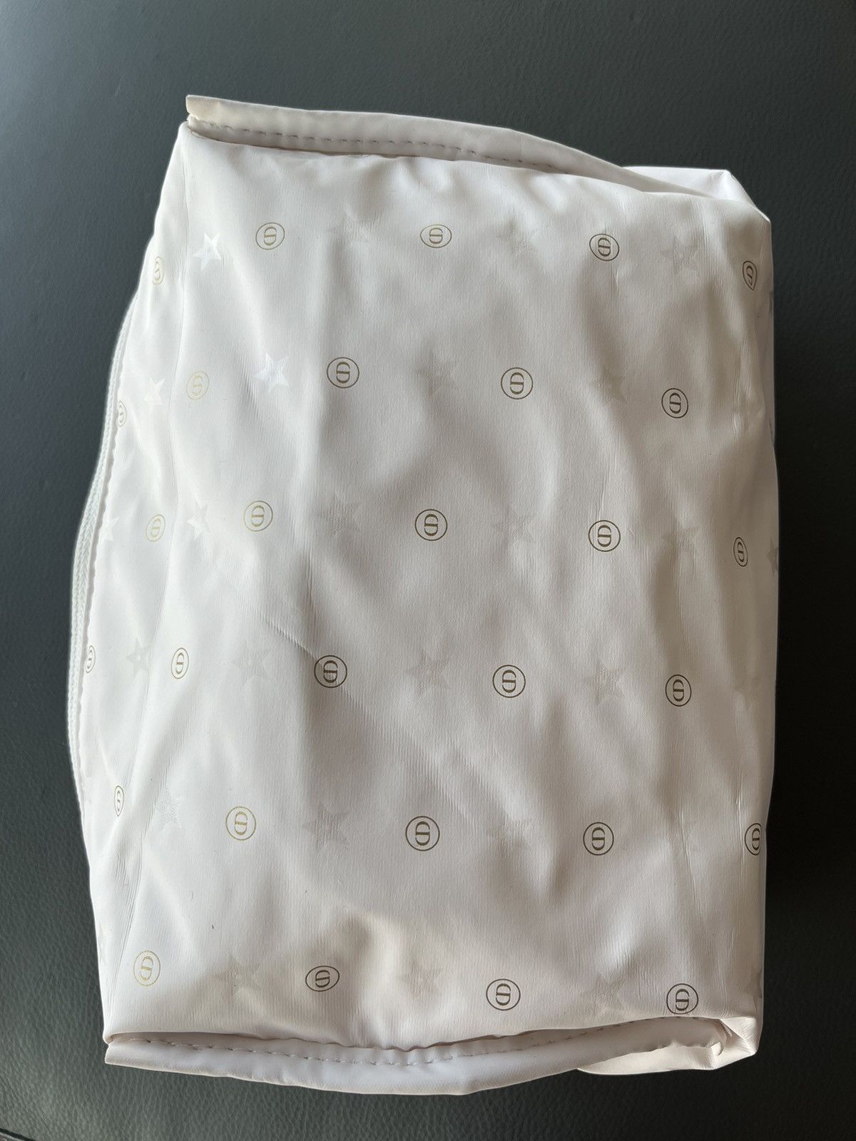 Dior Brand New Dior CD Logo Cosmetic Toiletries Bag Size ONE SIZE - 6 Thumbnail