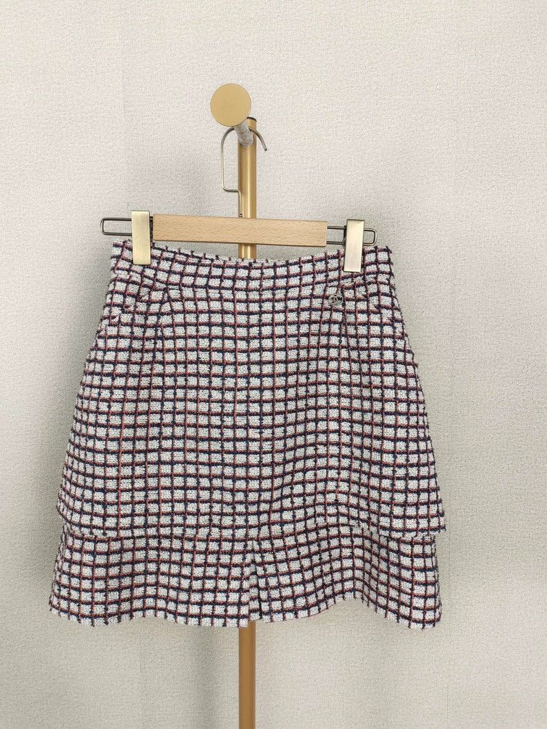 Chanel Chanel Wool Blend A-Line Skirt Size US 36 / EU 52 - 1 Thumbnail