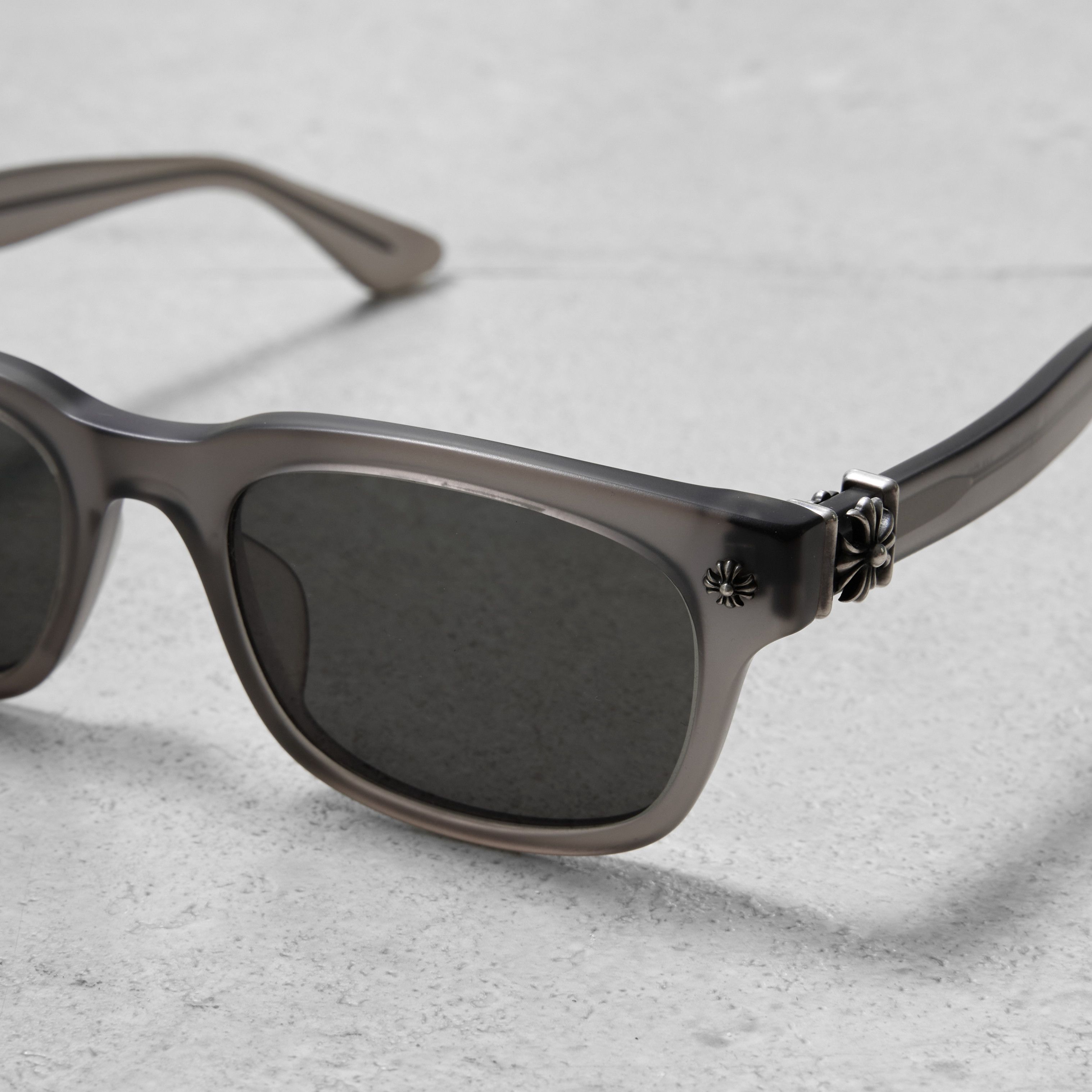 Chrome Hearts CHROME HEARTS VAGILANTE MATTE GRAPHITE SUN Size ONE SIZE - 4 Thumbnail