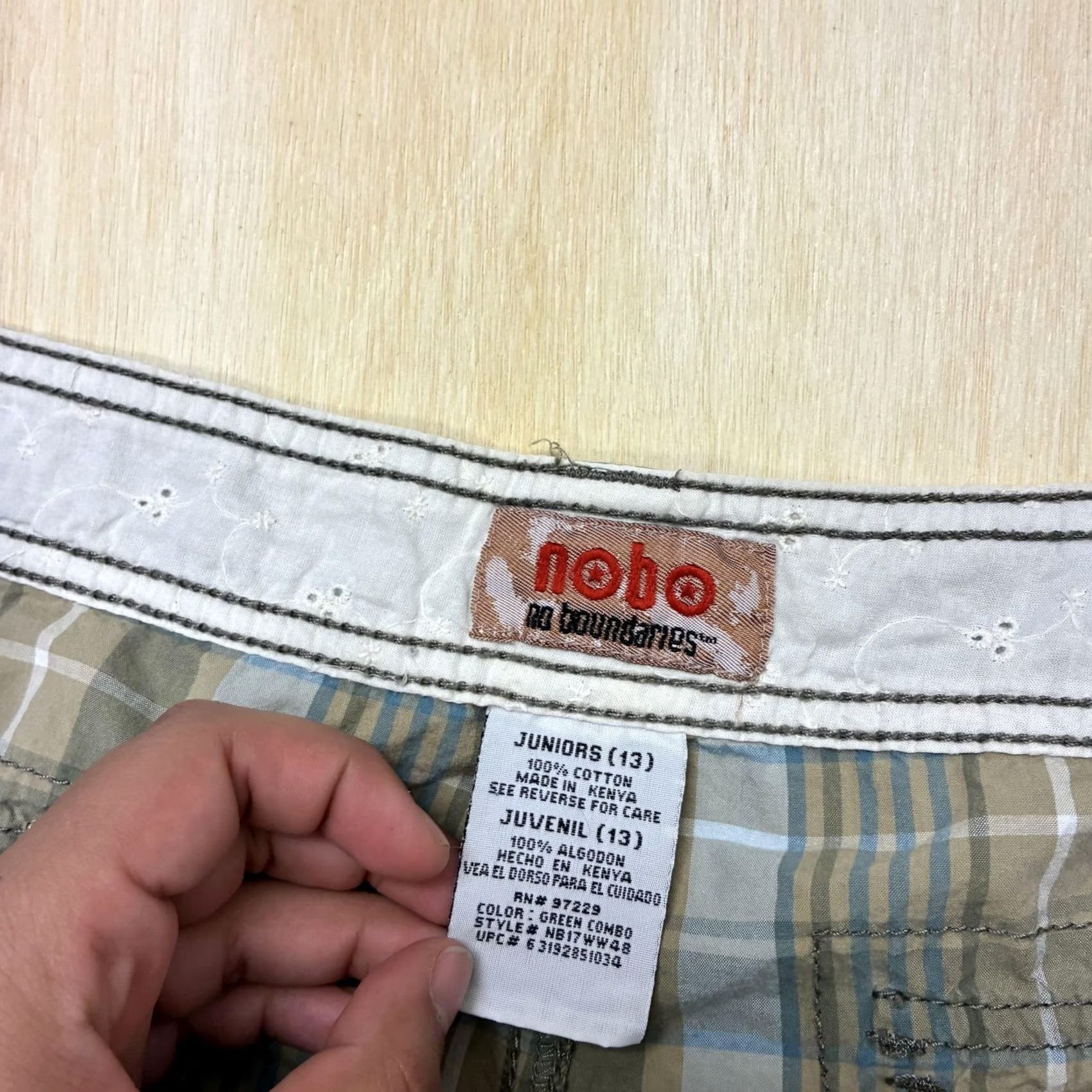 Vintage No Boundaries Bermuda Shorts Juniors 13 Green Plaid Cotton Chino Casual Summer Size 34" / US 12 / IT 48 - 2 Thumbnail