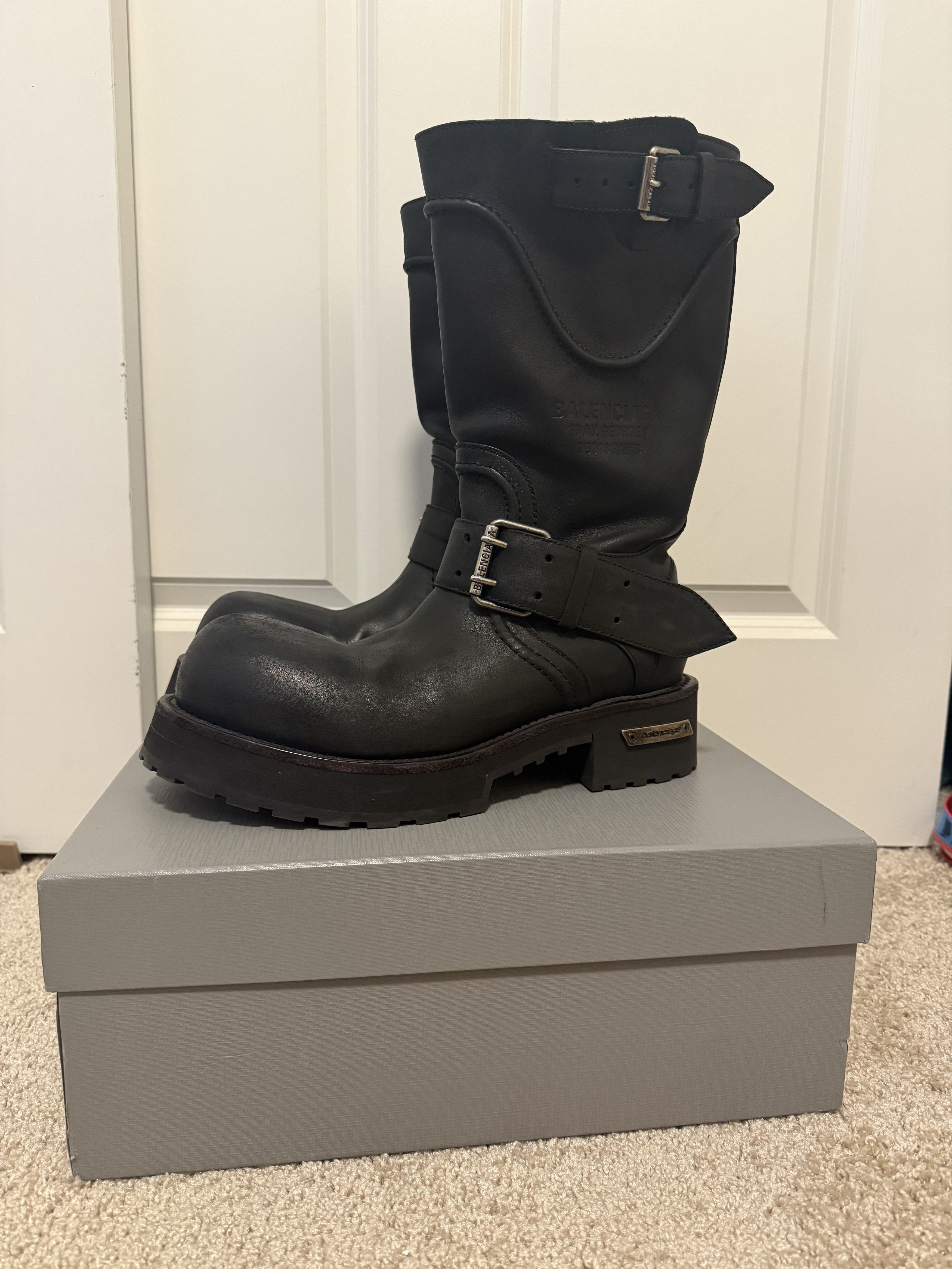 Venom Boots | Grailed