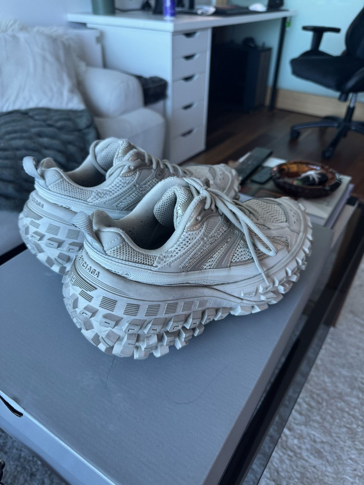 Balenciaga Balenciaga Bouncer Beige EU 39 Size US 6 / EU 39 - 6 Thumbnail