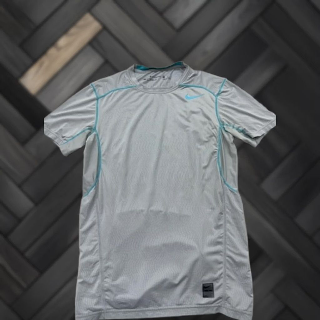 Nike Nike Pro Men's Grey Hypercool Fitted T-Shirt M Size US M / EU 48-50 / 2 - 1 Thumbnail