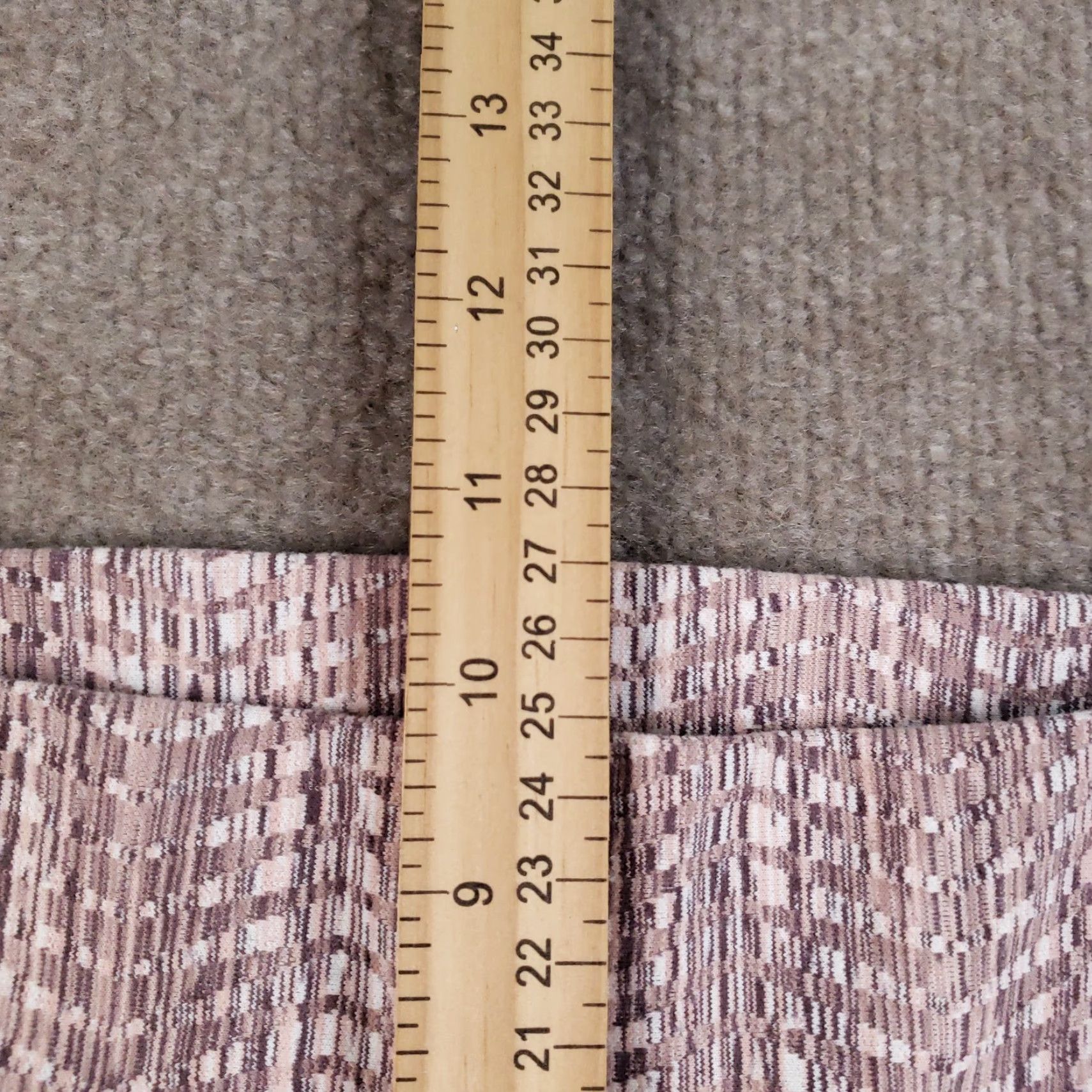 Lululemon VINTAGE Lululemon Leggings Womens 8 High Rise Yoga Gym Stretch Ankle Geometric Pink Athleisure Size 30" / US 8 / IT 44 - 7 Thumbnail