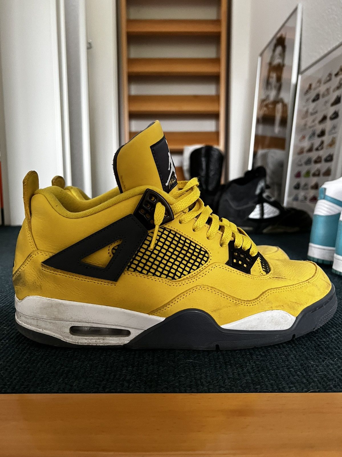 Jordan 4 Lightning 2021
