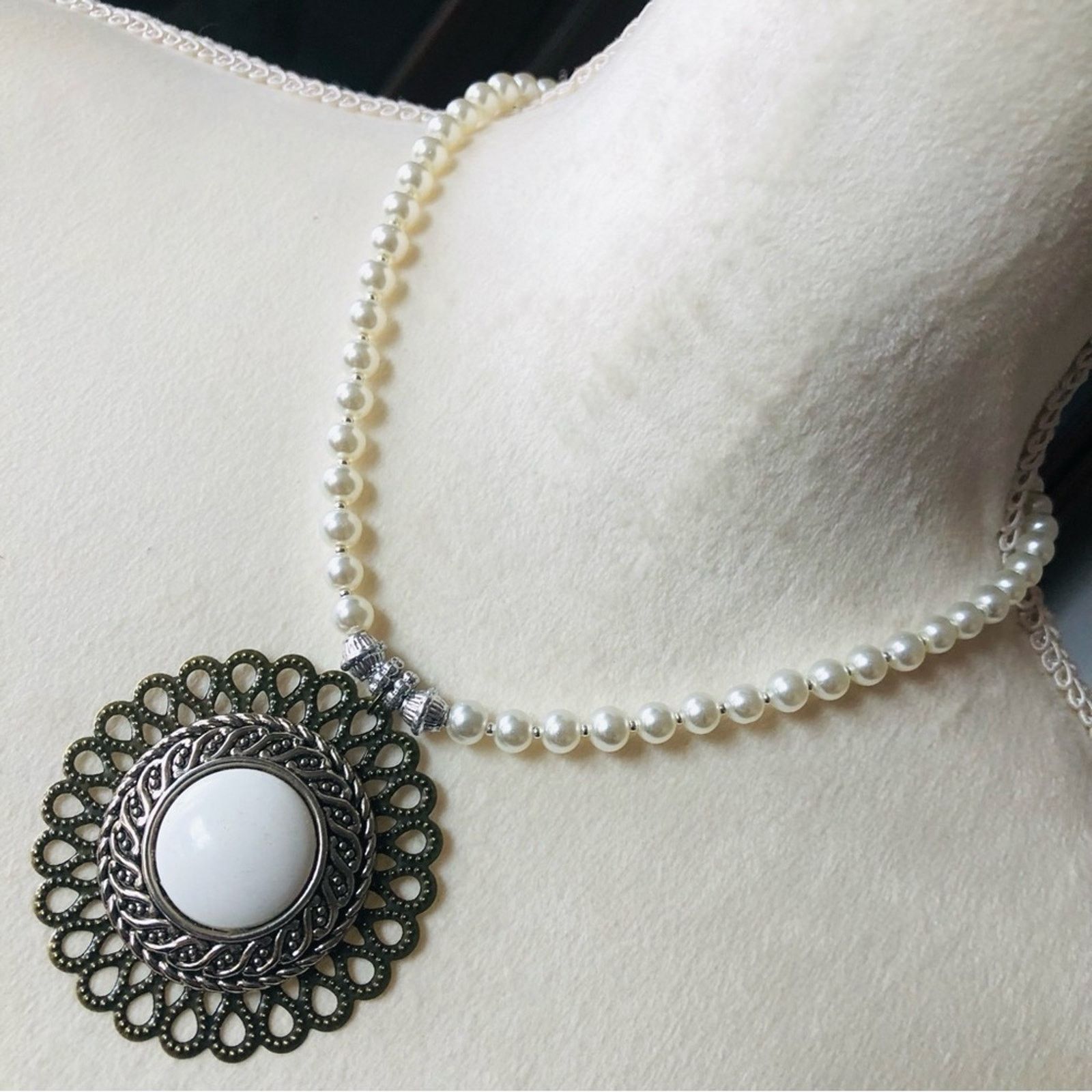 Handmade Handcrafted repurpose filigree medallion Pearl necklace Size ONE SIZE - 1 Thumbnail