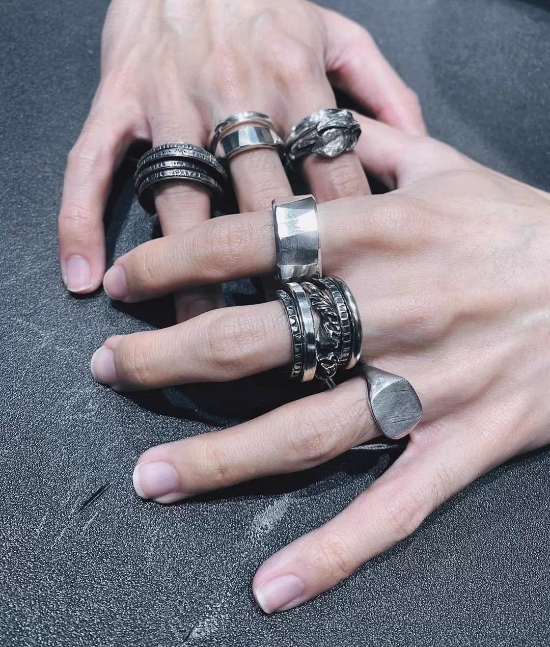 Werkstatt Munchen Werkstatt Munchen M1136 Distressed Sq Stamp Silver Ring M+L Size ONE SIZE - 2 Thumbnail