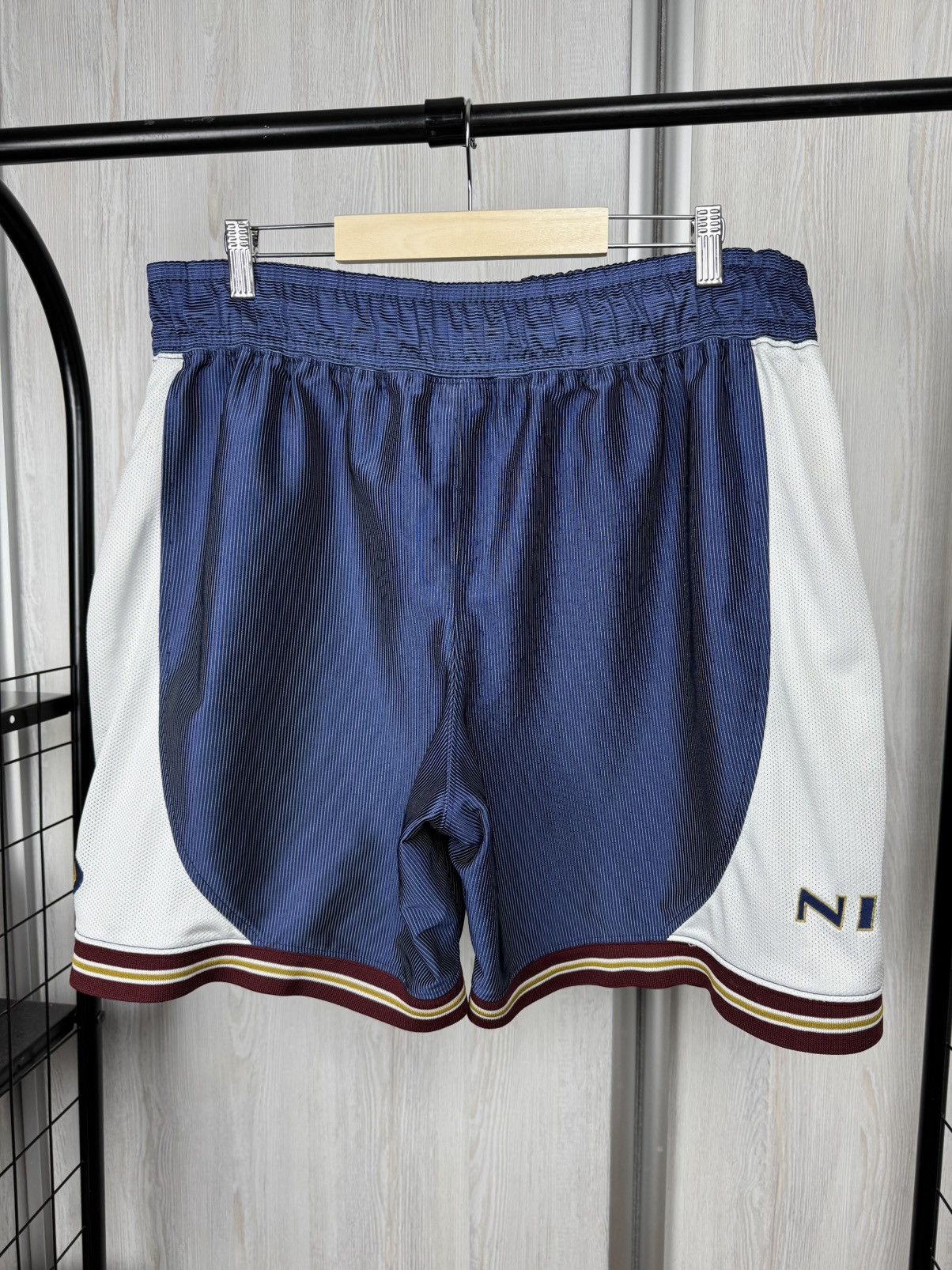 Nike Nike Mens Basketball Shorts 2000s Y2K Swoosh Athletic sz XL Size US 38 / EU 54 - 5 Thumbnail