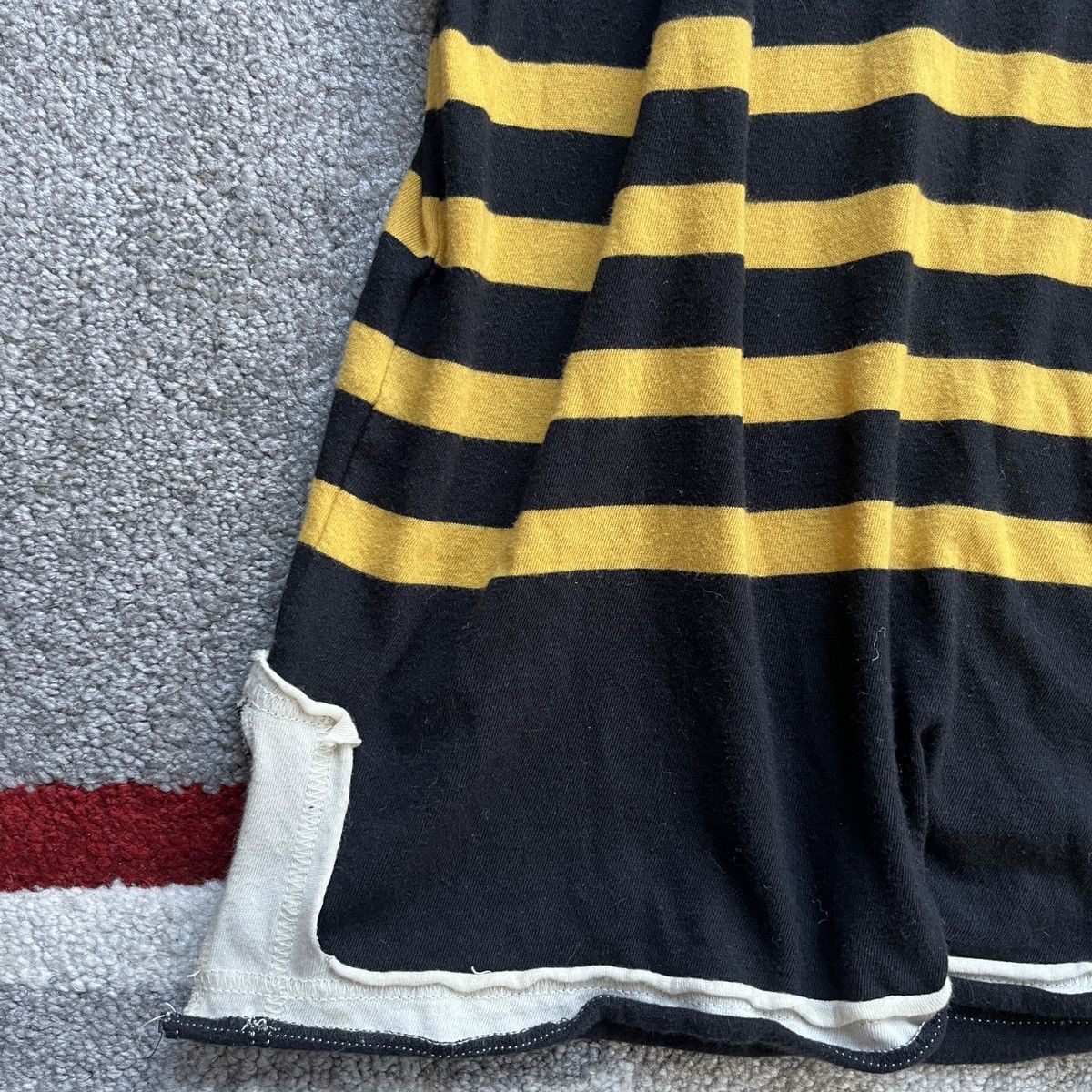 Undercover Undercover Bumble Bee Runway Long-sleeve Size US L / EU 52-54 / 3 - 4 Thumbnail