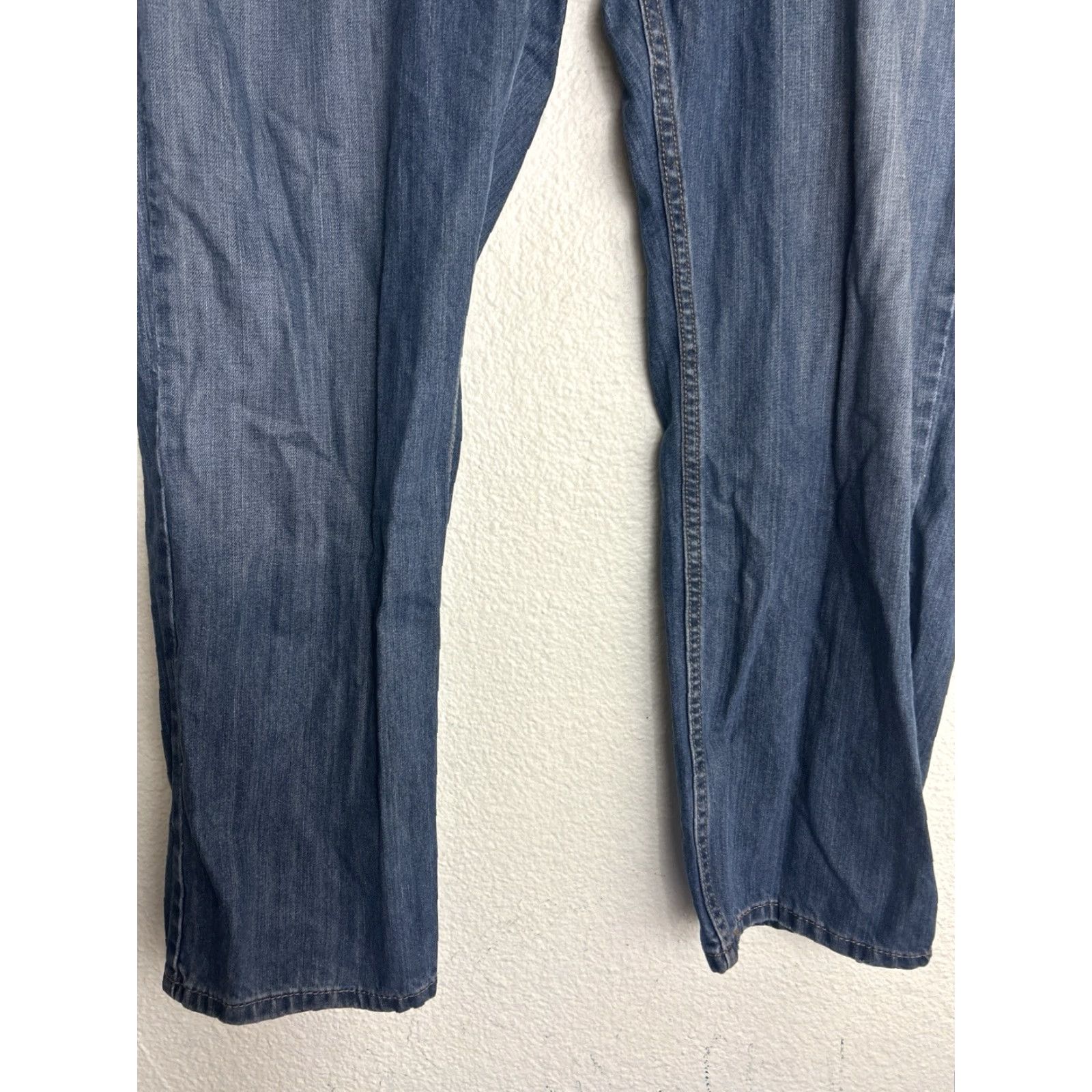 Levi's Levi’s 559 Jeans Dark Wash Mens Size 40x30 Jeans Straight Blue 559 Mens Size US 40 / EU 56 - 2 Thumbnail