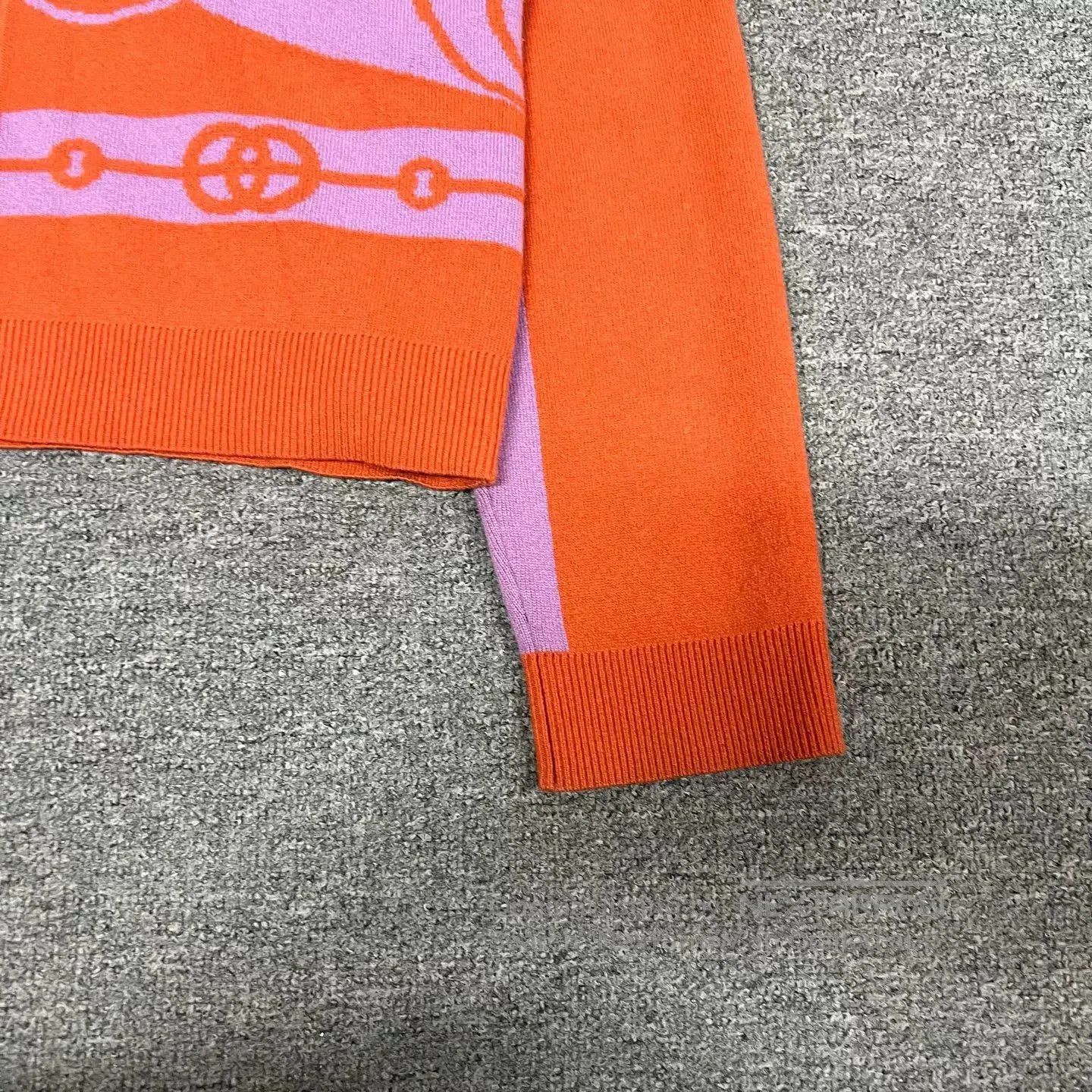 Hermes Hermes Cashmere Cardigan with Back Flocking. Size S / US 4 / IT 40 - 5 Thumbnail