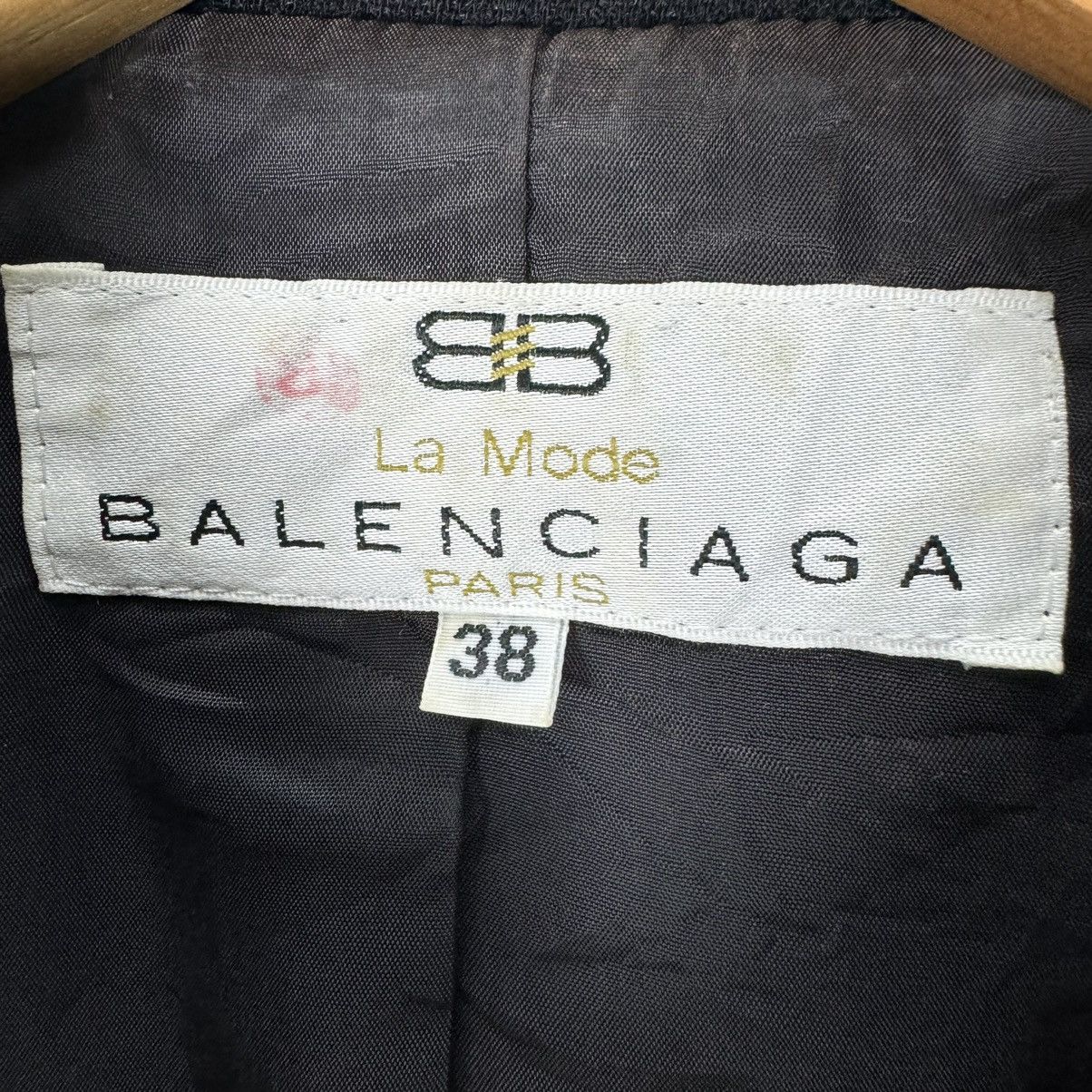 Balenciaga 🌟BALENCIAGA CROPPED BUTTON JACKET Size S / US 4 / IT 40 - 14 Thumbnail