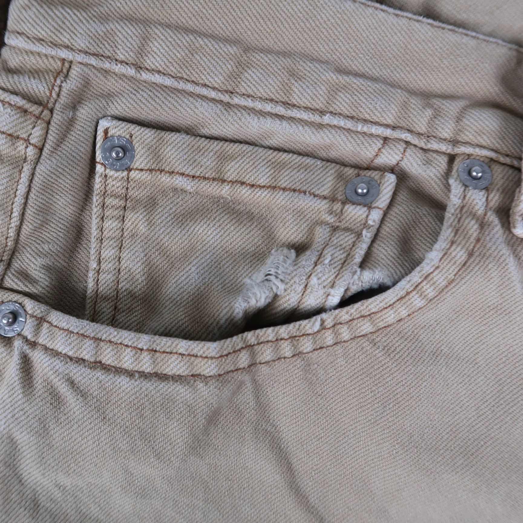 Levi's VINTAGE Levi's 501 Jeans Straight Fit Size 31x32 Khaki Distressed 90s Mens USA Size US 31 - 4 Thumbnail