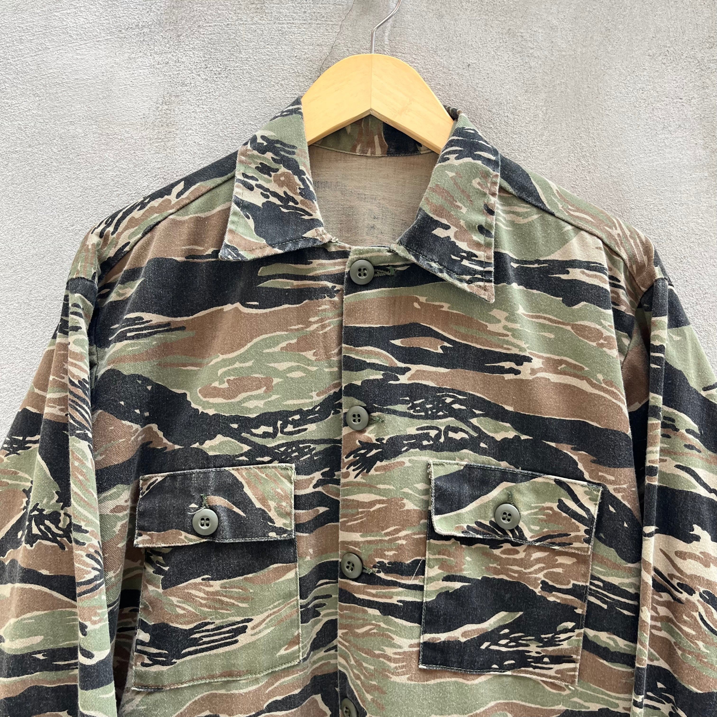Vintage 80’s Tiger Stripe Civilian Military Button Down Field Shirt Size US L / EU 52-54 / 3 - 4 Thumbnail