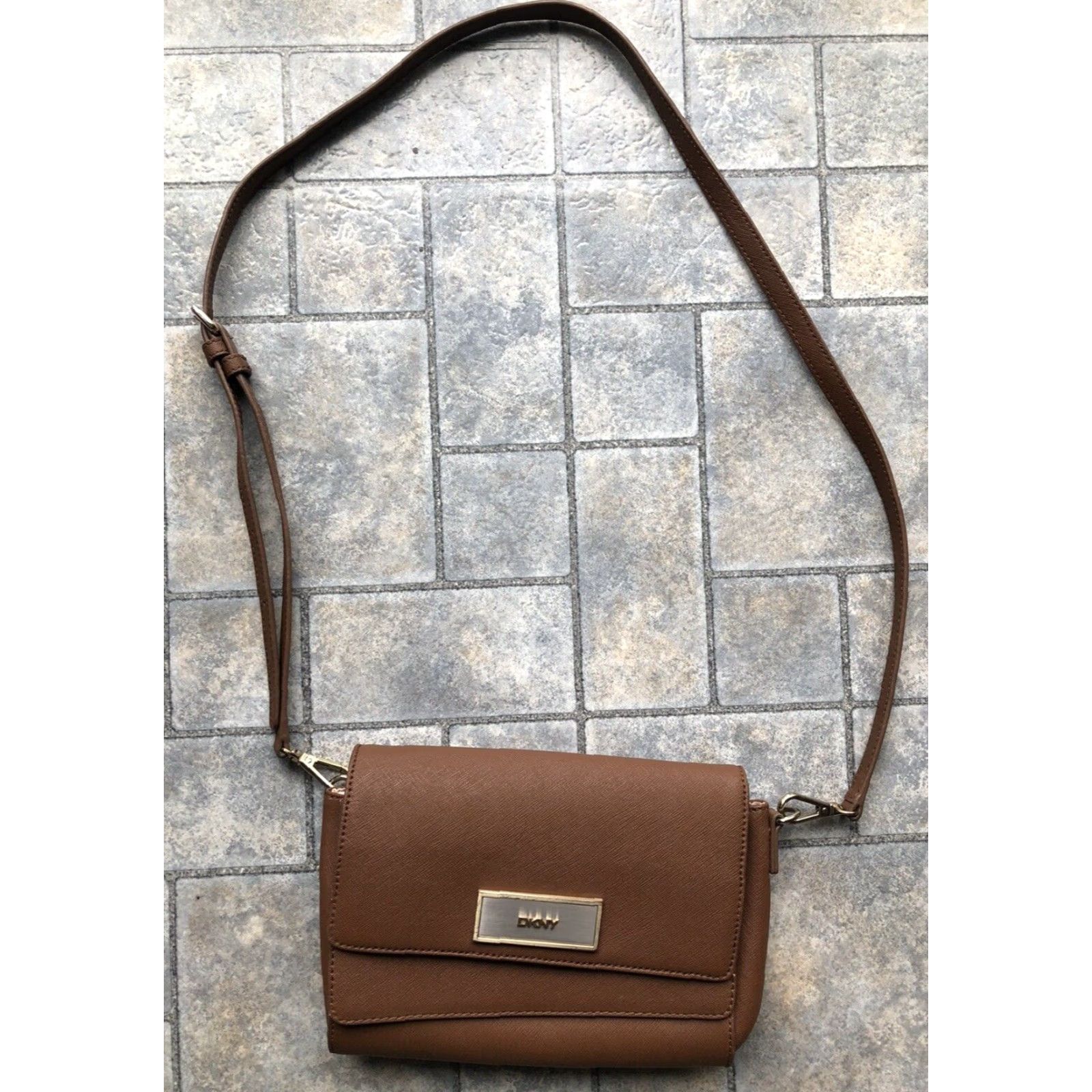 DKNY DKNY Purse Shoulder Bag Brown 4042 100% Genuine Leather 9in x 6in With Strap Womens Vintage? (No N/A) Size ONE SIZE - 2 Thumbnail