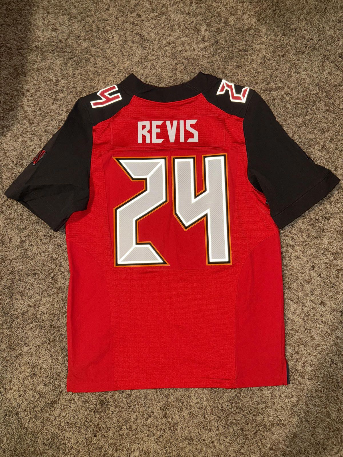 Nike 2014 Nike Men’s Tempa Bay Buccaneers Darrelle Revis Vapor Home Jersey Size US XL / EU 56 / 4 - 5 Thumbnail