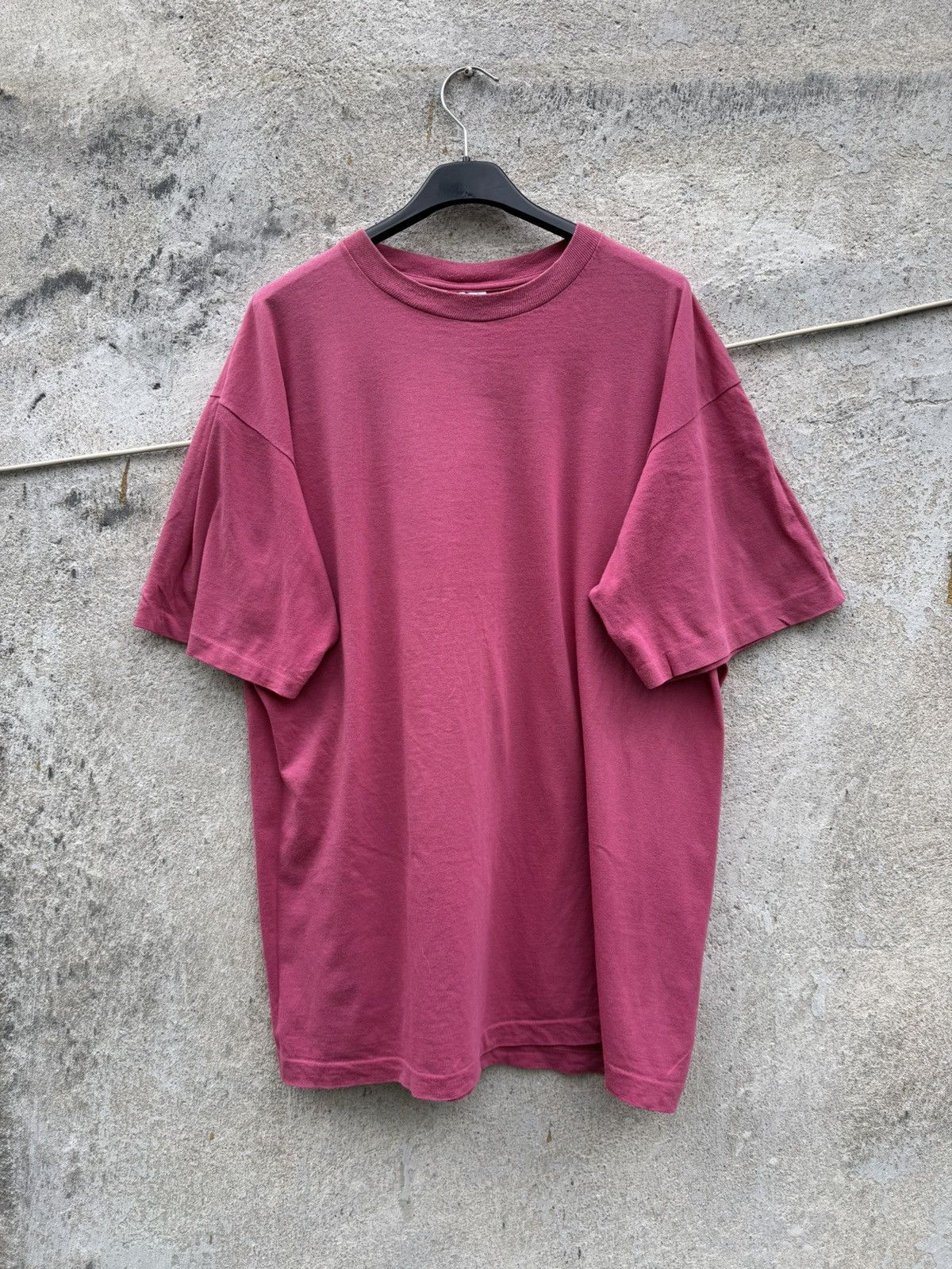 Japanese Brand Vintage Pink Blank Tee Single stitch 90s japanese basic y2k Size US L / EU 52-54 / 3 - 1 Thumbnail