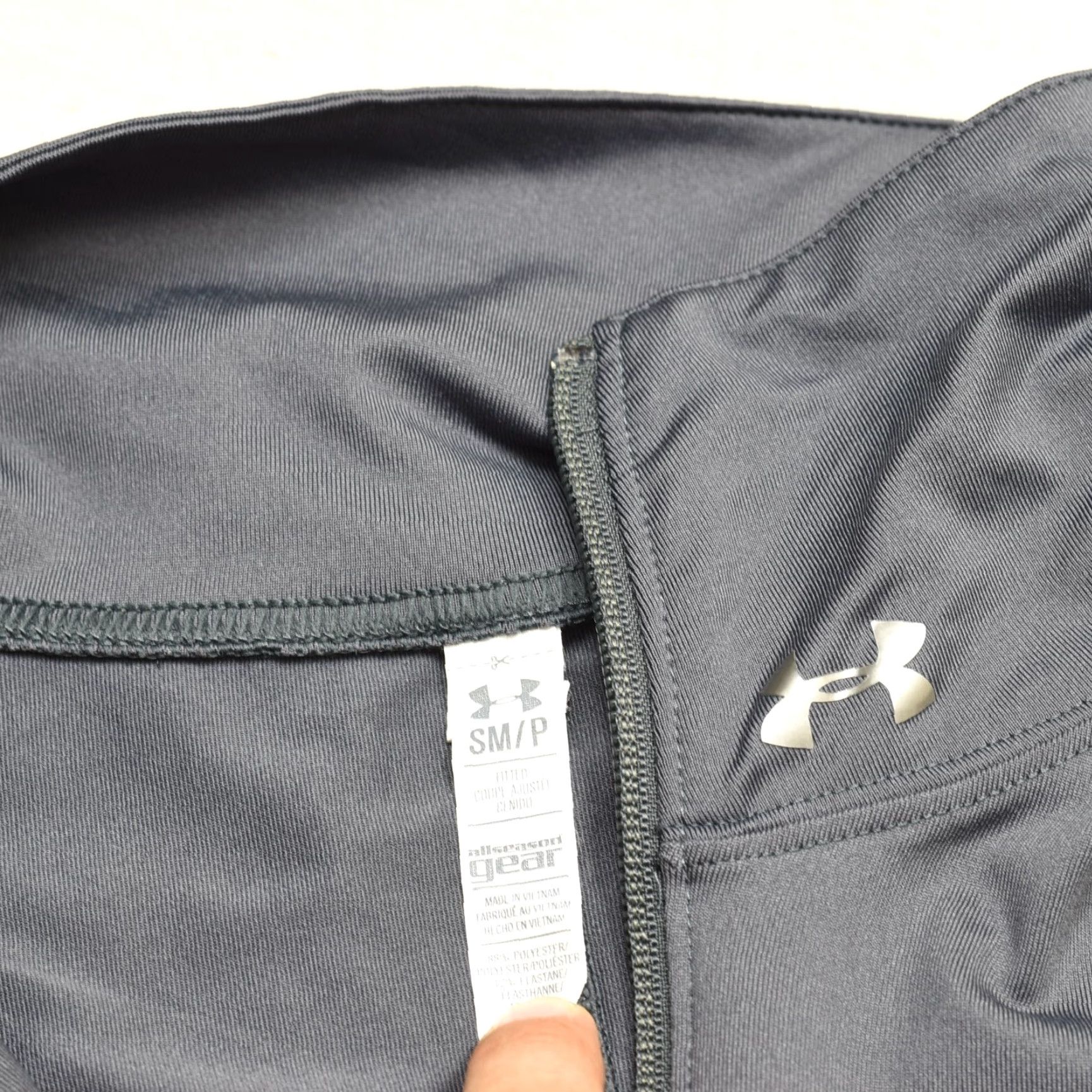 Under Armour Under Armour Women Full Zip Jacket Solid Polyester Gray Size S Fitted All Season Jacket Womens Gray Solid Full Zip Polyester S Size S / US 4 / IT 40 - 8 Thumbnail