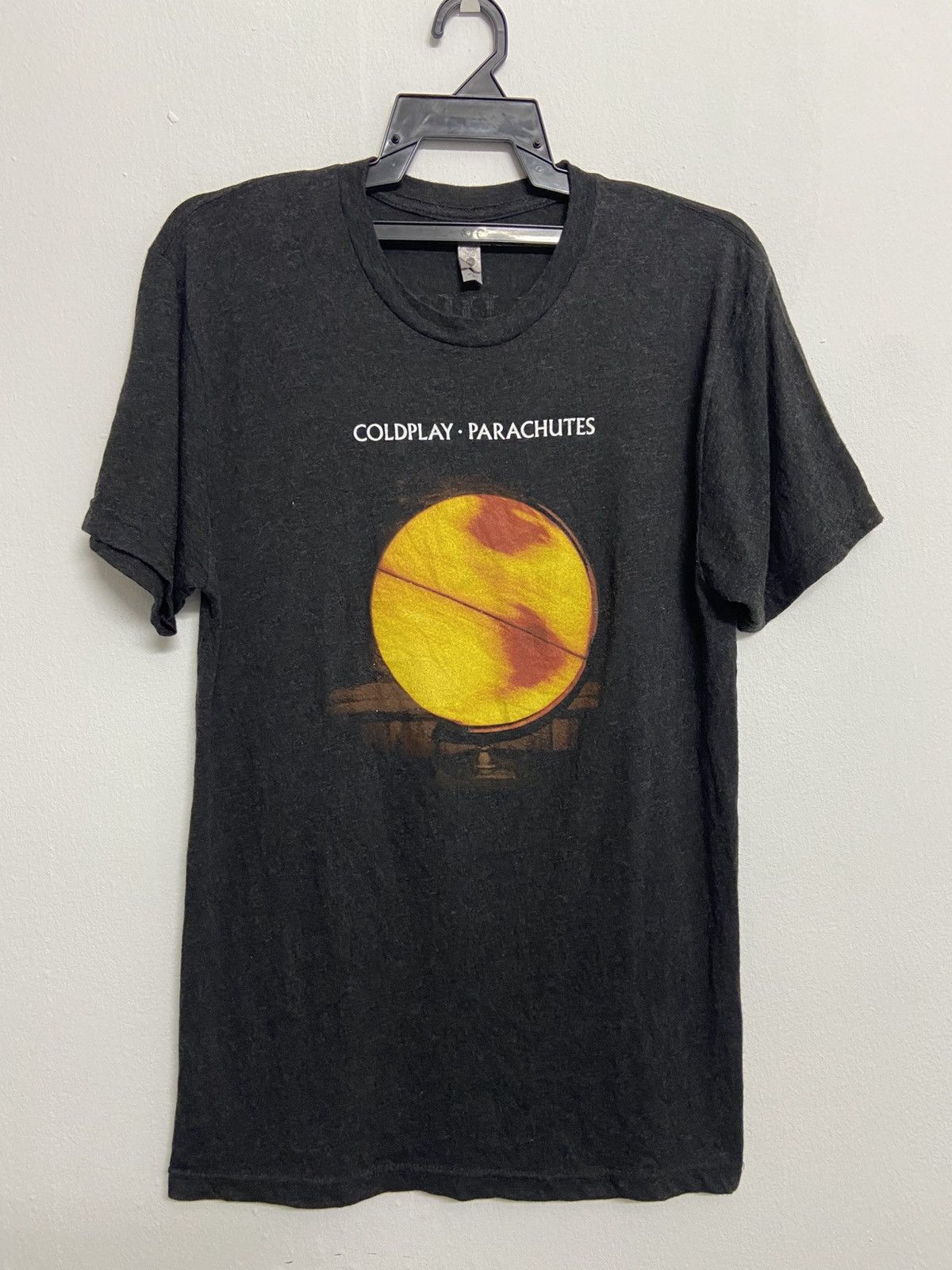 Coldplay band Parachutes tour 2017 Tee