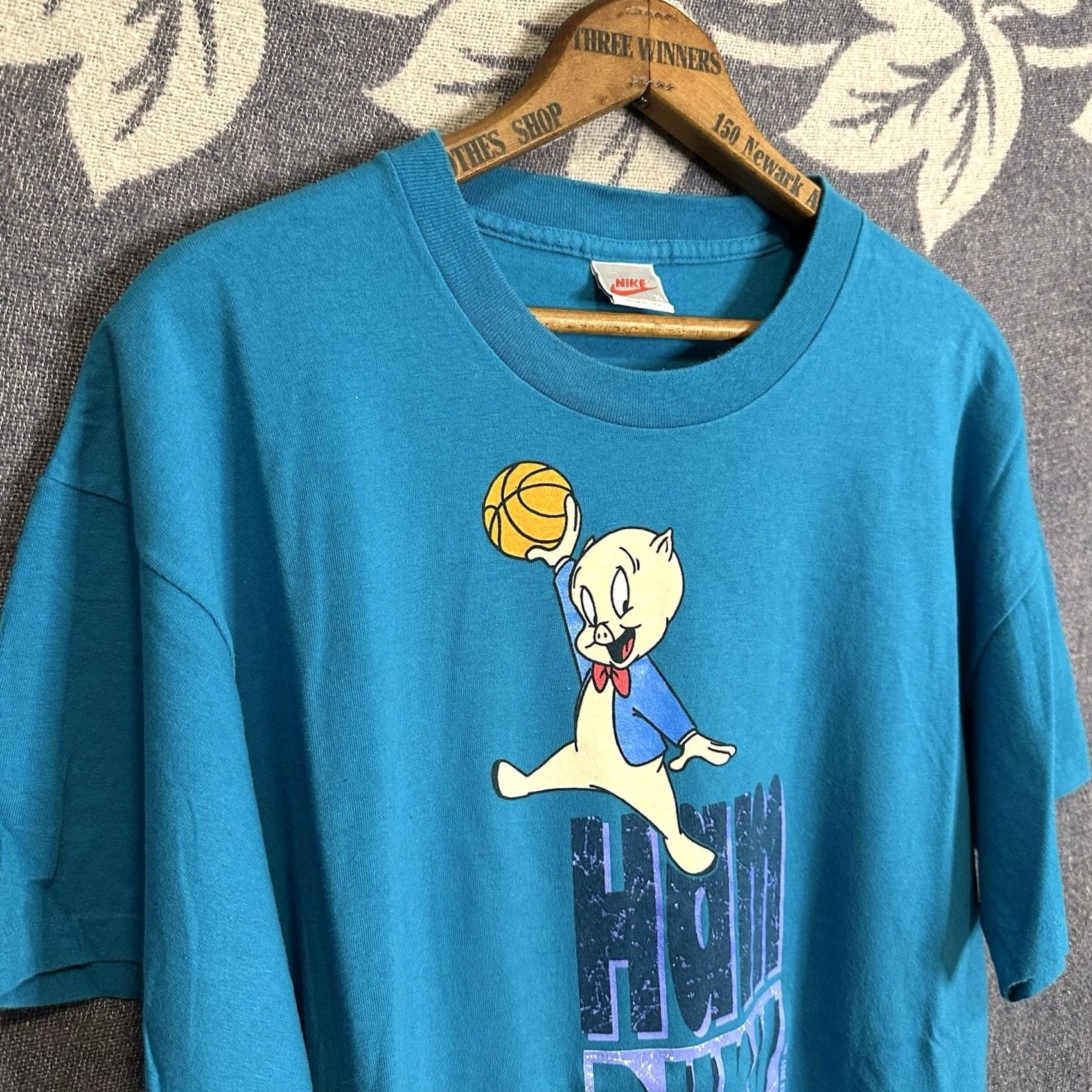 Nike VINTAGE Nike Jordan Ham Dunk Slam Dunk Porky Pig T Shirt XL Teal Men 90s Crew Neck Short Sleeve Graphic Print USA Size US XL / EU 56 / 4 - 2 Thumbnail