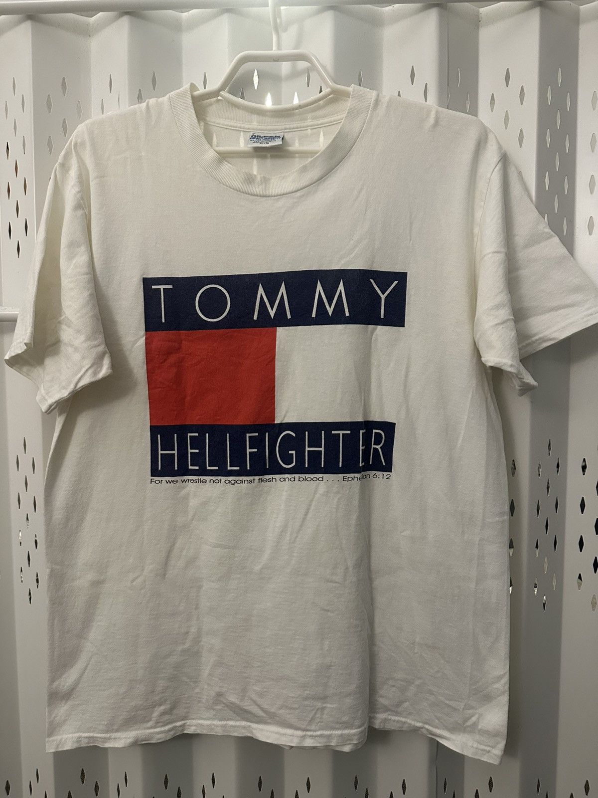Tommy Hilfiger × Vintage Vintage Tommy Hellfighter Parodies Tommy Hilfiger TShirt Size US XL / EU 56 / 4 - 1 Thumbnail