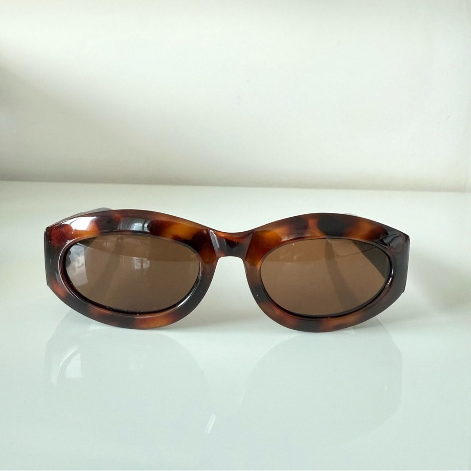 Karl Lagerfeld Vintage Karl Lagerfeld women sunglasses Authentic Size ONE SIZE - 2 Thumbnail