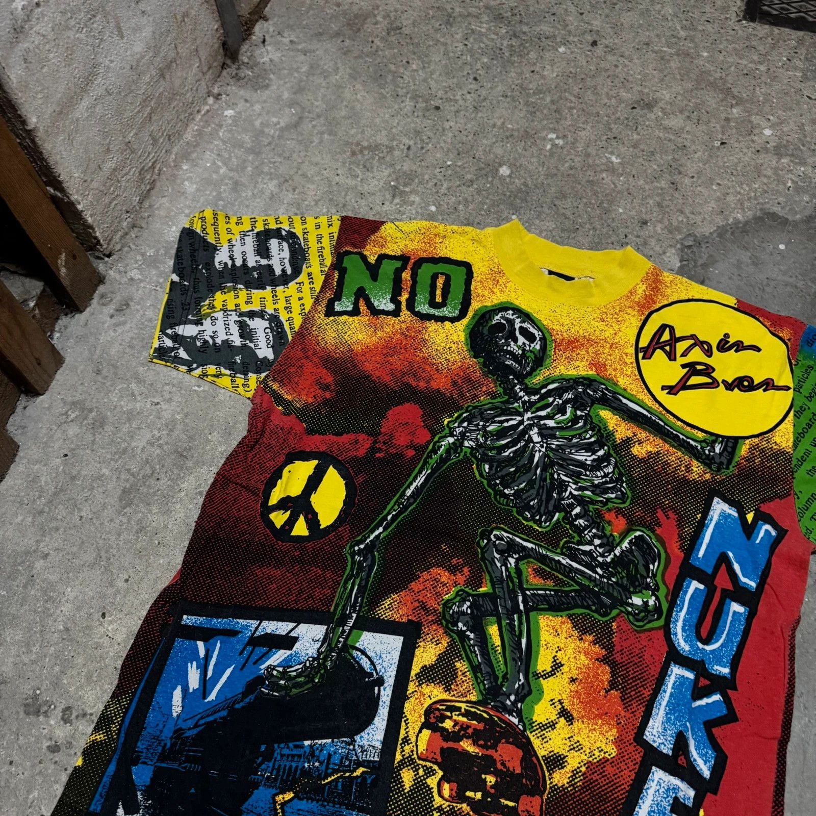 Vintage Vintage boot „no nukes“ 1988 t-shirt Size US M / EU 48-50 / 2 - 4 Thumbnail